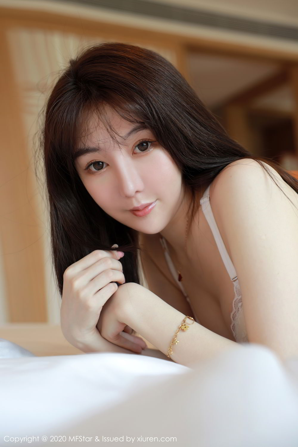 [MFStar]高清写真图 2020.09.25 VOL.393 薛琪琪sandy