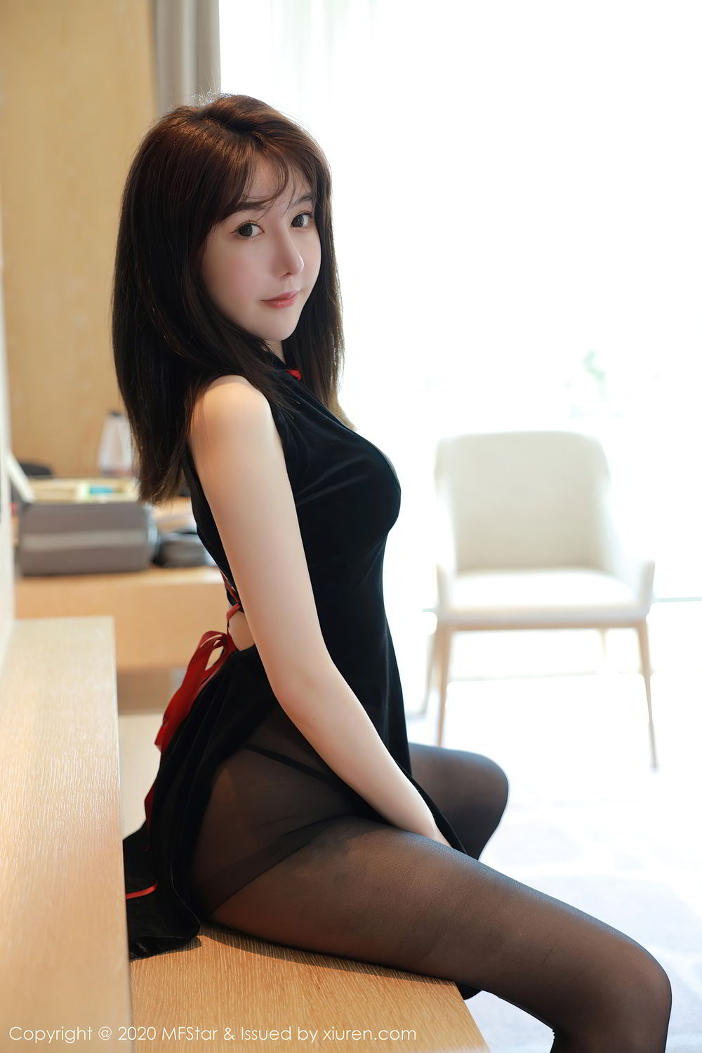 [MFStar]高清写真图 2020.10.16 VOL.402 薛琪琪sandy