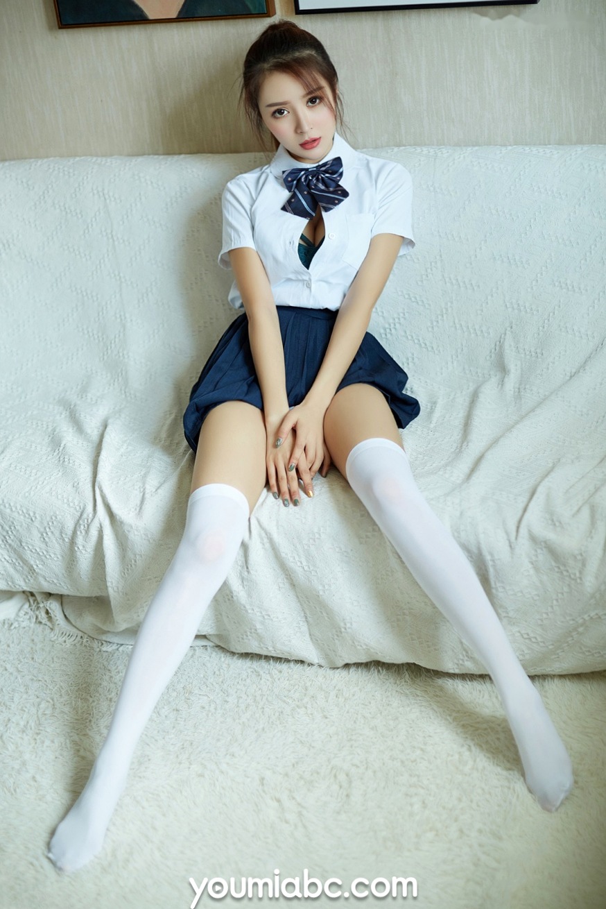 Gallery - YouMi尤蜜-黄金宝儿-《青春期》清纯校服角色扮演与性感私房美腿丝袜大尺度写真尤蜜荟 - Chiness Model 校服丝袜美腿私房照 黄金宝儿女神私房照_秀色女神 - image 4