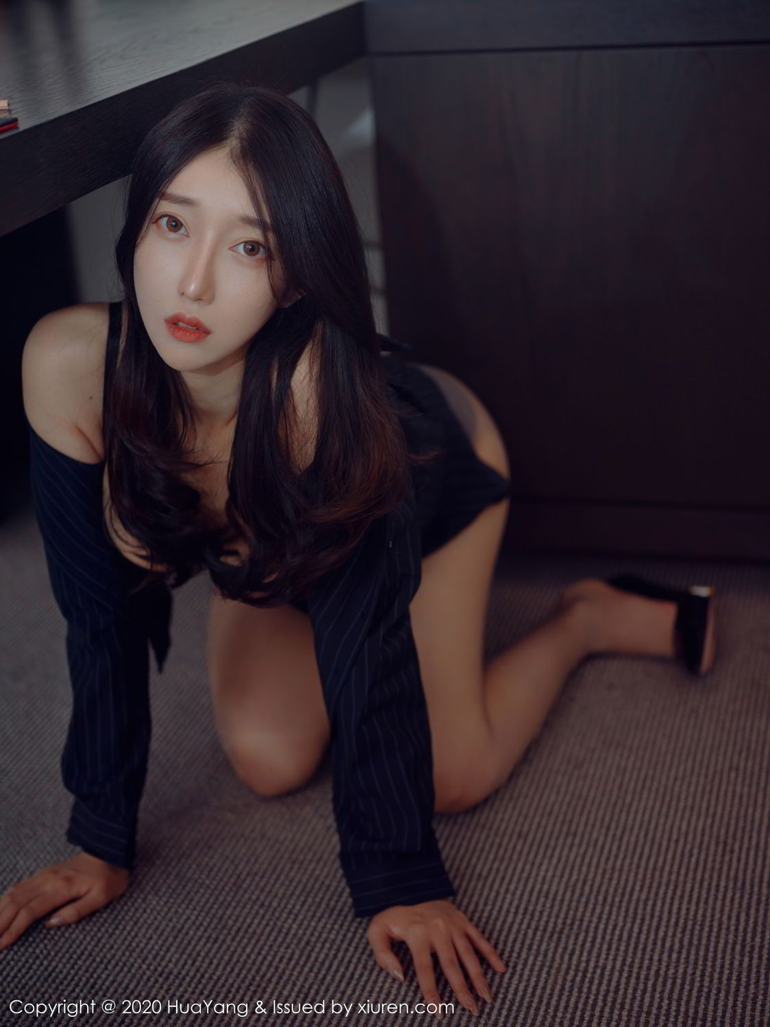 [HuaYang]高清写真图 2020.11.13 VOL.320 玥儿玥er