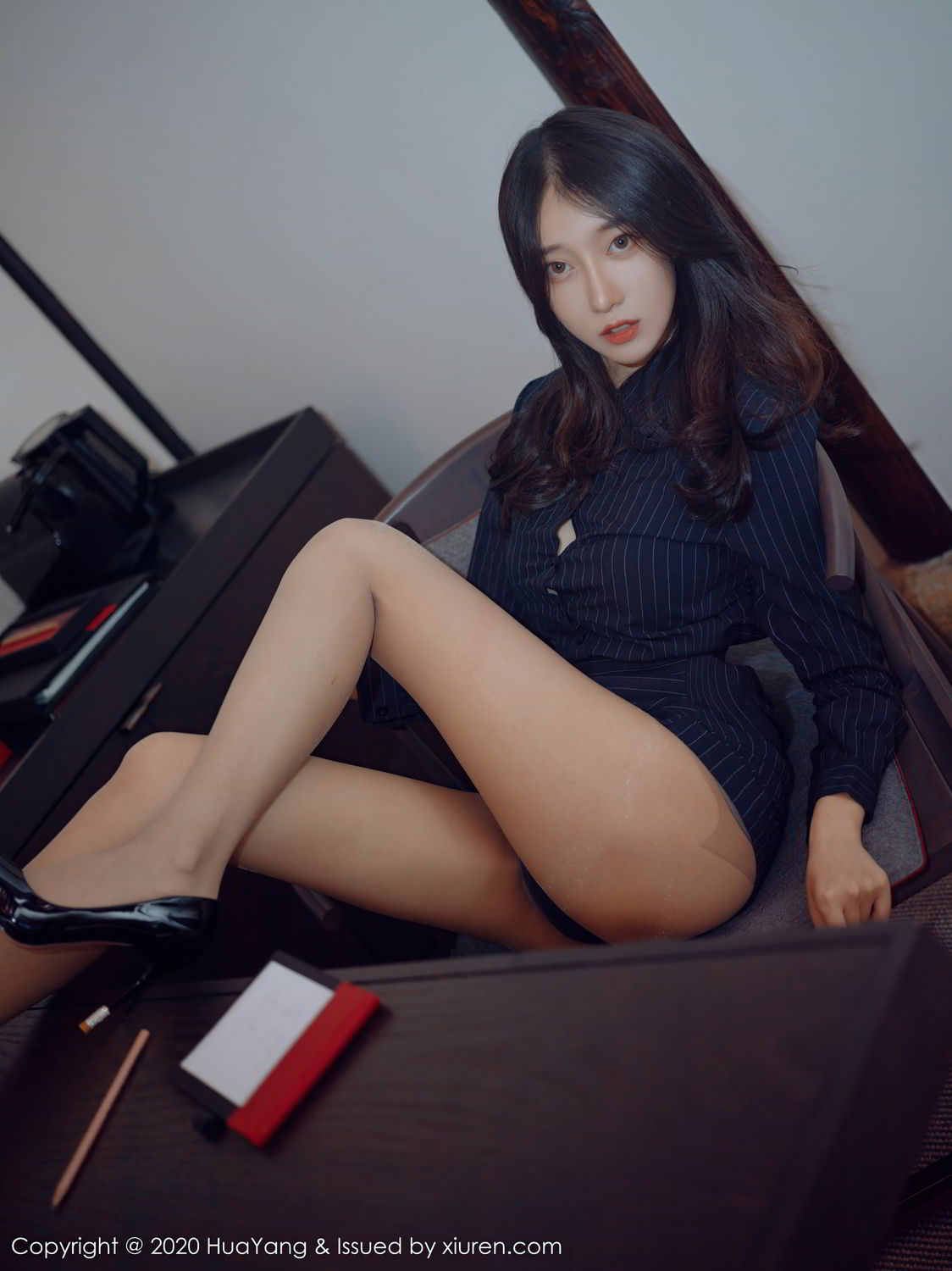 [HuaYang]高清写真图 2020.11.13 VOL.320 玥儿玥er