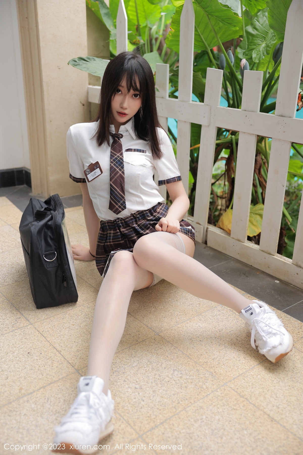 [XiuRen]高清写真图 2023.02.20 No.6292 玥儿玥er 短裙美腿