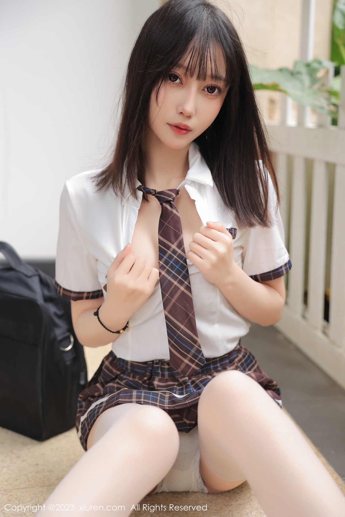 [XiuRen]高清写真图 2023.02.20 No.6292 玥儿玥er 短裙美腿