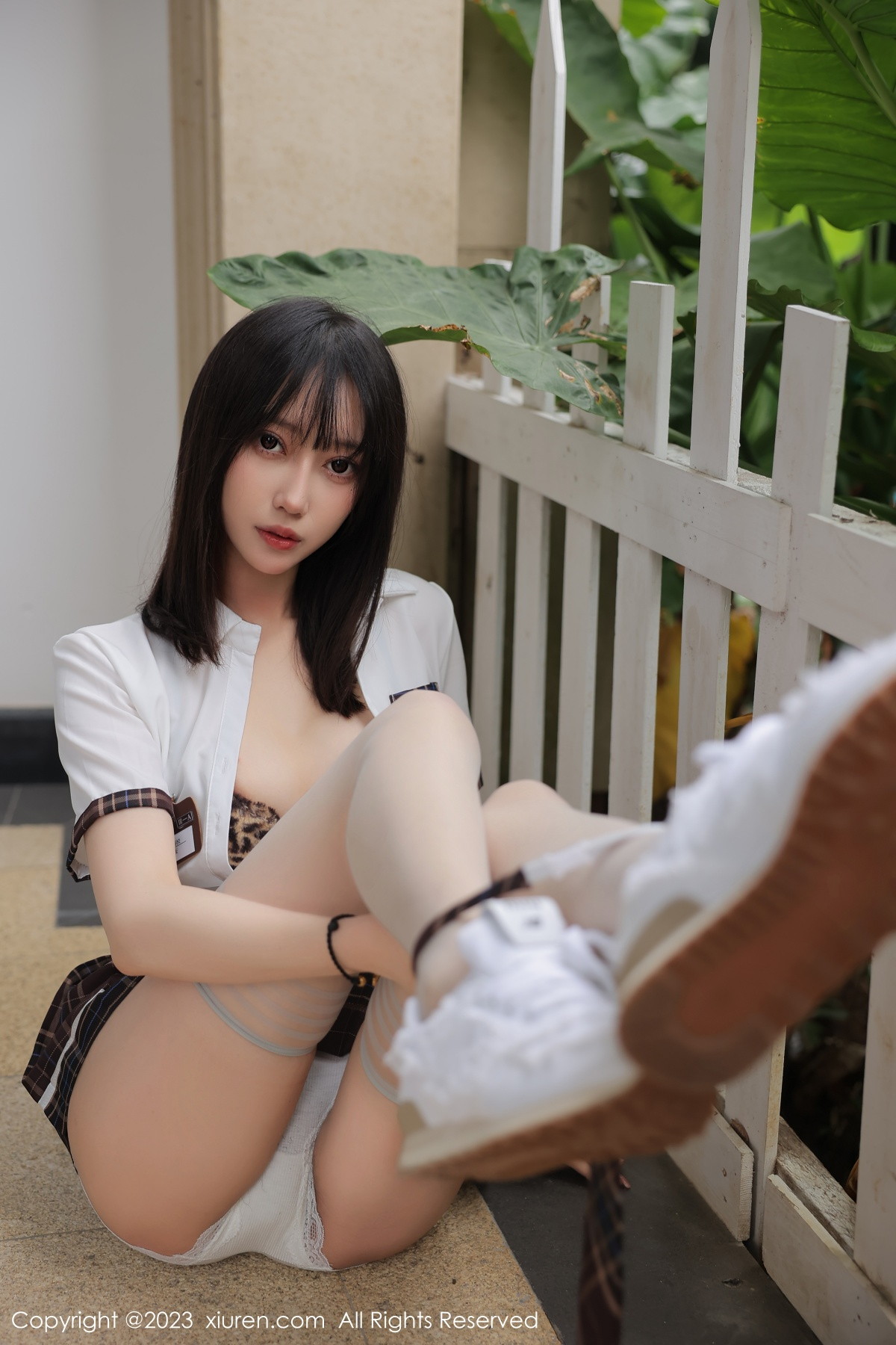 [XiuRen]高清写真图 2023.02.20 No.6292 玥儿玥er 短裙美腿