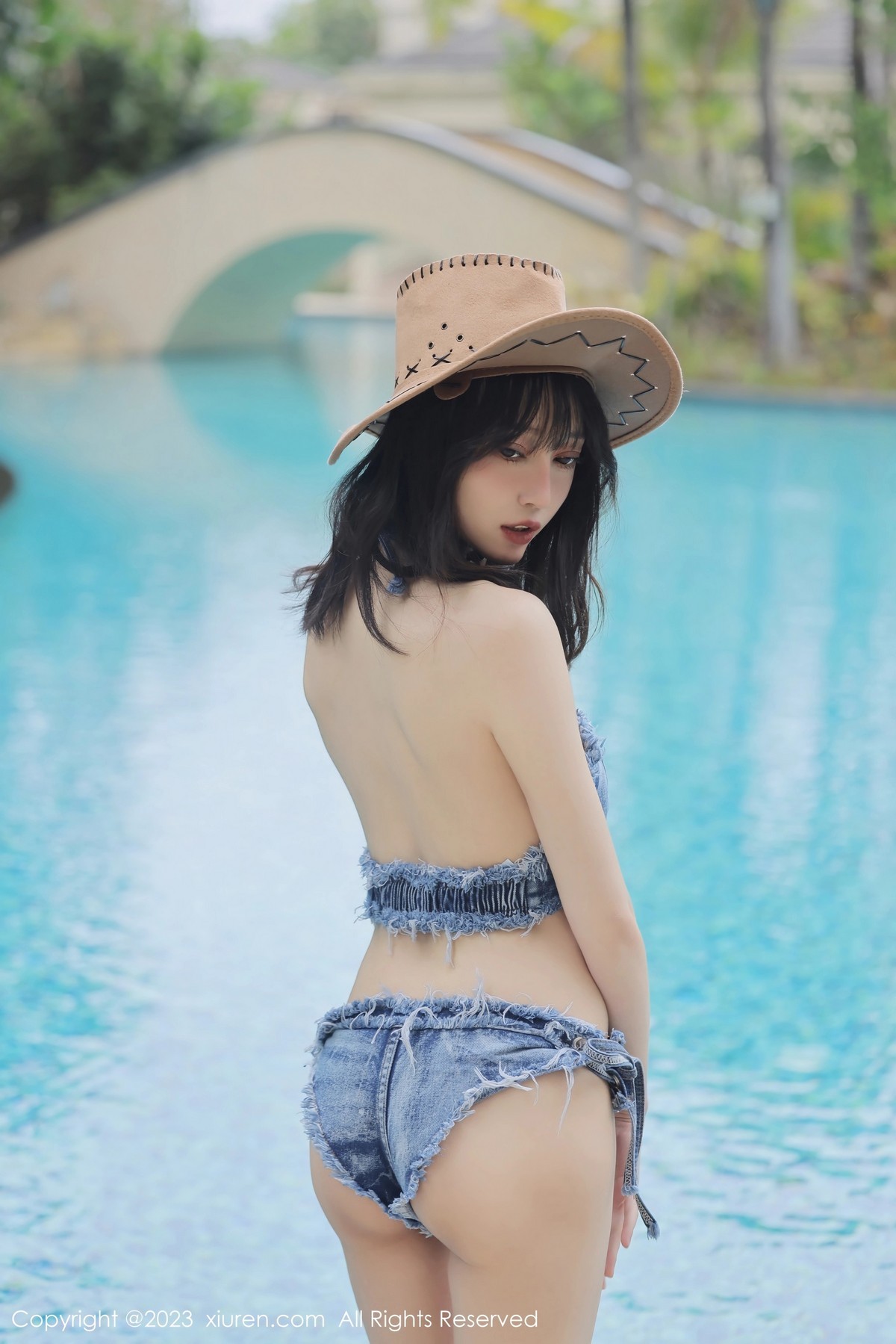 [XiuRen]高清写真图 2023.03.31 No.6504 玥儿玥er 万宁旅拍