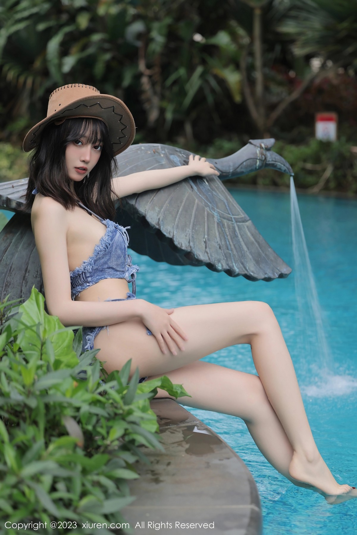 [XiuRen]高清写真图 2023.03.31 No.6504 玥儿玥er 万宁旅拍