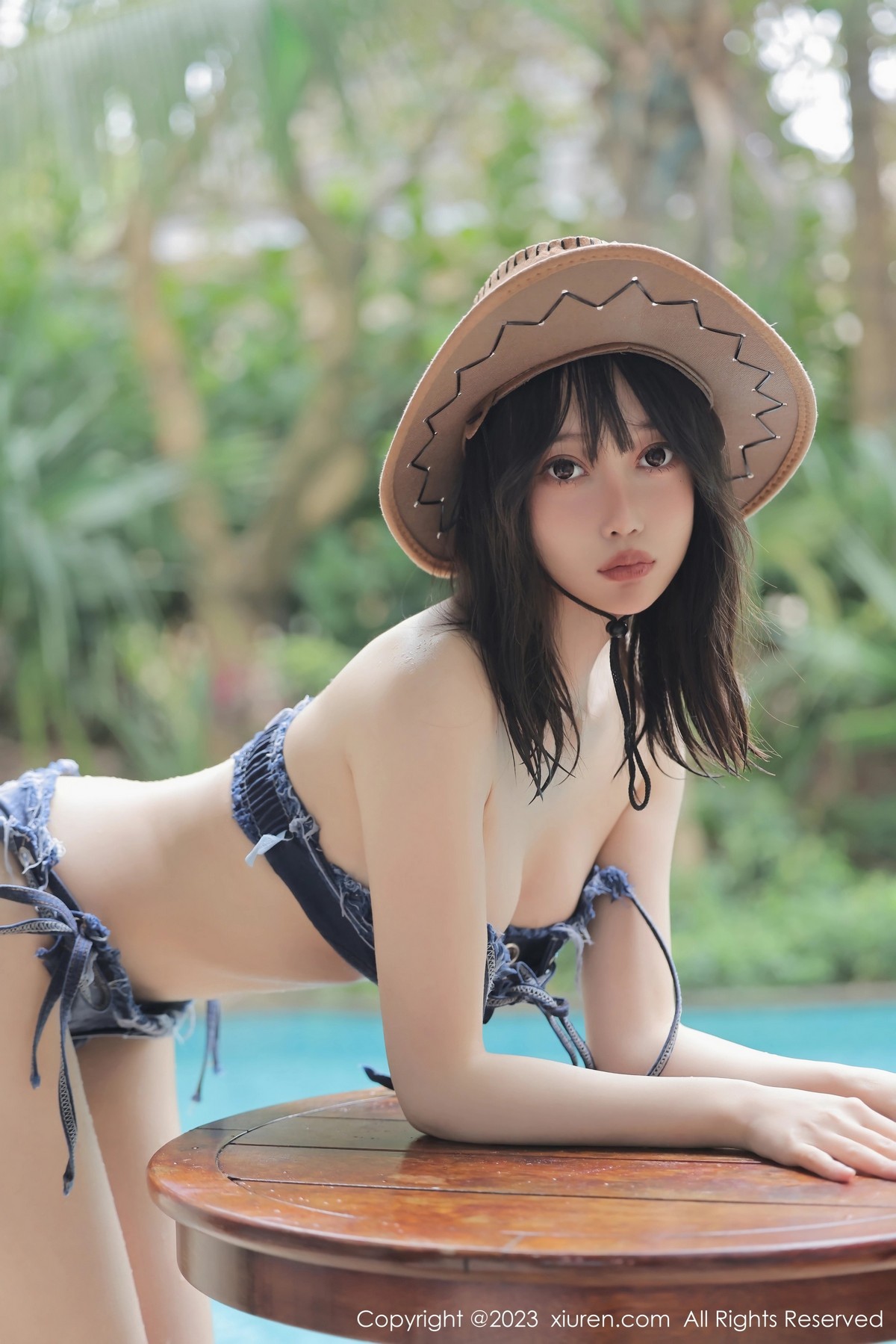 [XiuRen]高清写真图 2023.03.31 No.6504 玥儿玥er 万宁旅拍