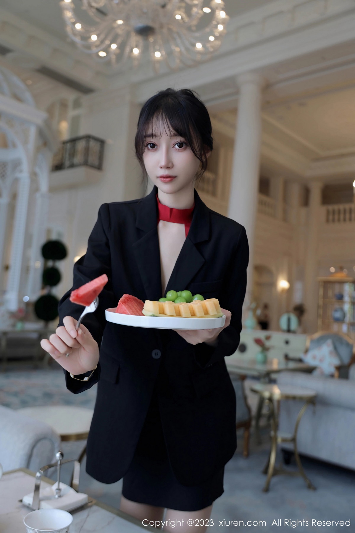 [XiuRen]高清写真图 2023.07.19 No.7102 玥儿玥er 杭州旅拍
