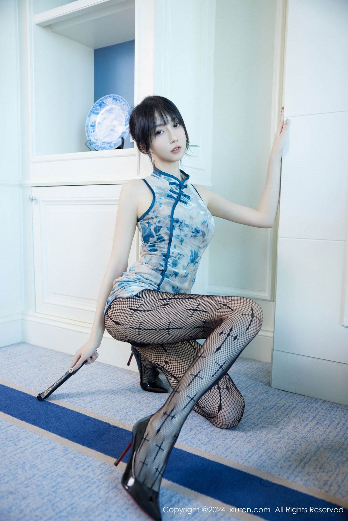 [XiuRen]高清写真图 2024.09.30 No.9236 玥儿玥er 美腿丝袜