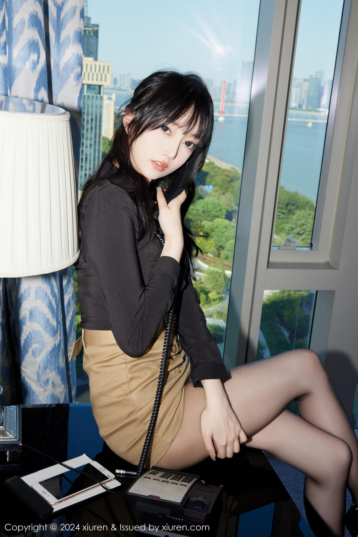 [XiuRen]高清写真图 2024.10.18 No.9309 玥儿玥er 短裙黑丝