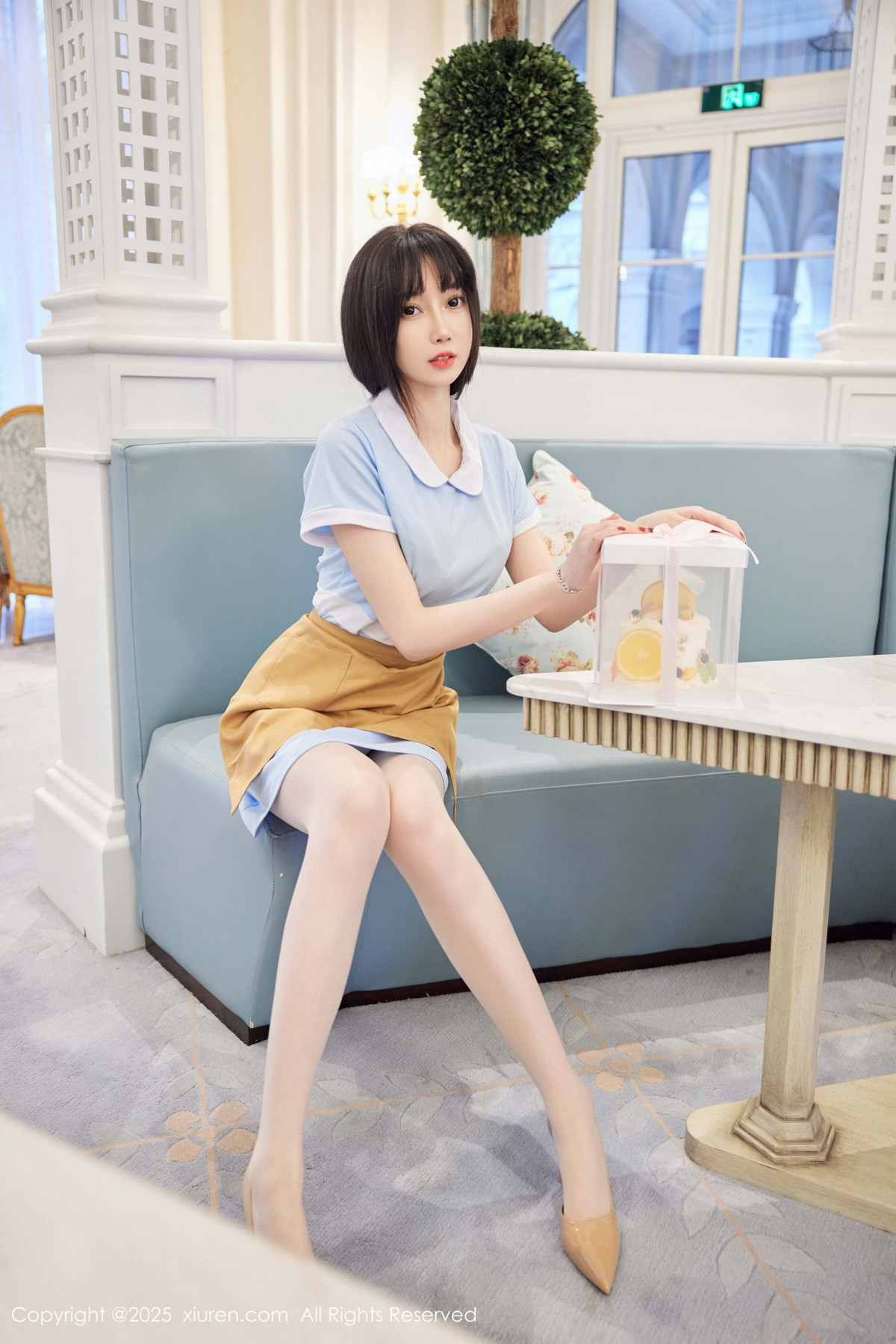 [XiuRen]高清写真图 2025.02.10 No.9864 玥儿玥er 丝袜美腿
