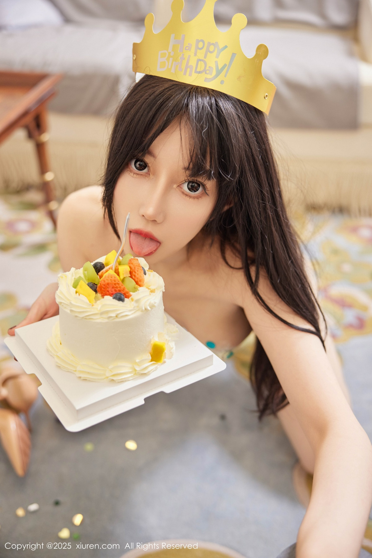 [XiuRen]高清写真图 2025.02.10 No.9864 玥儿玥er 丝袜美腿