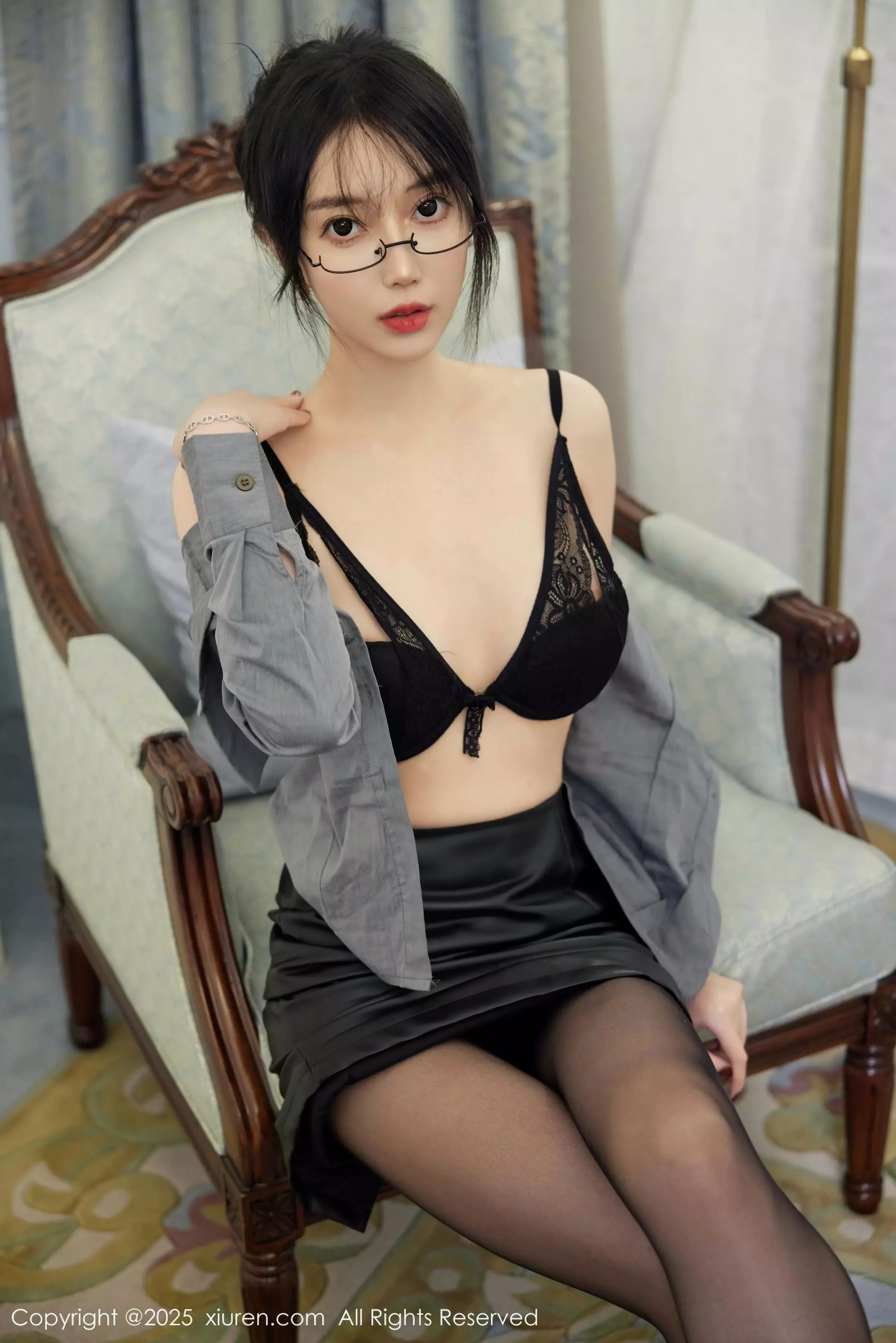 [XiuRen]高清写真图 2025.03.19 No.10043 玥儿玥er 杭州旅拍
