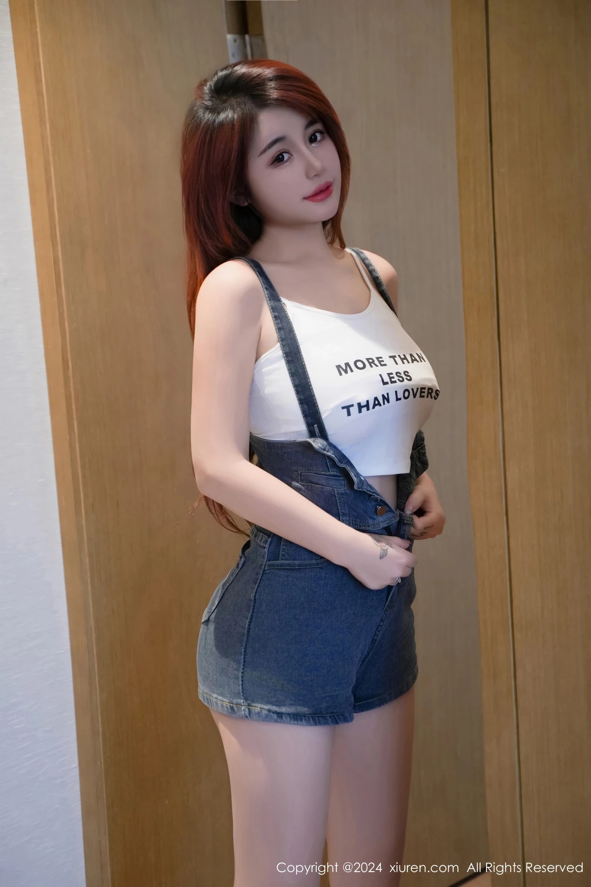 [XiuRen]高清写真图 2024.05.09 No.8506 美七Mia 美乳性感