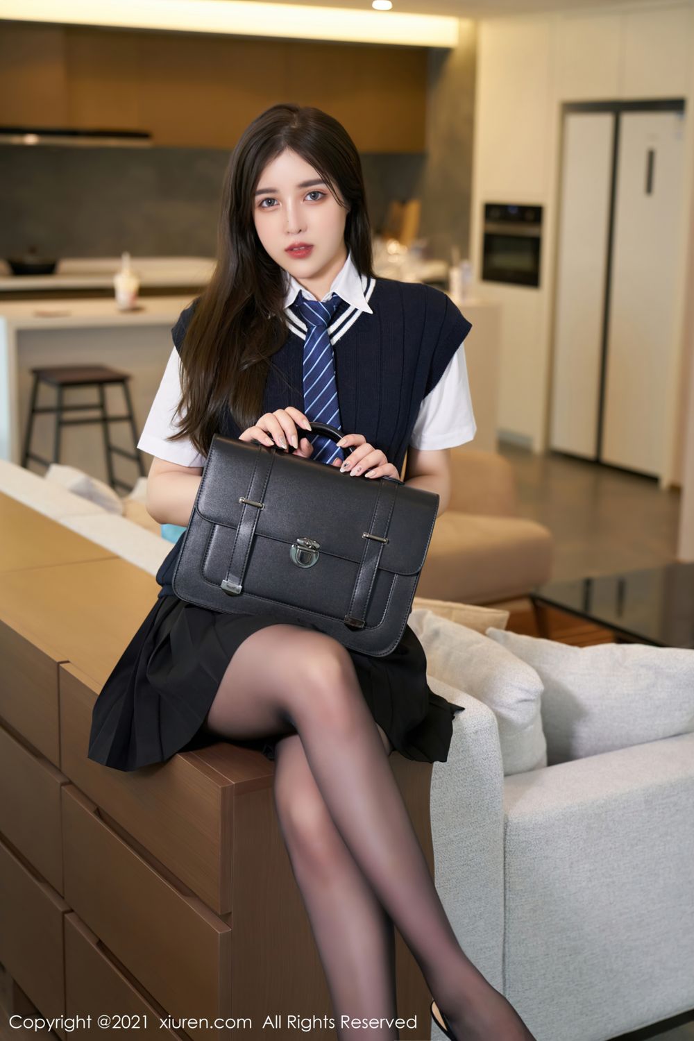 丰满姐姐韩静安 清纯风格学院制服