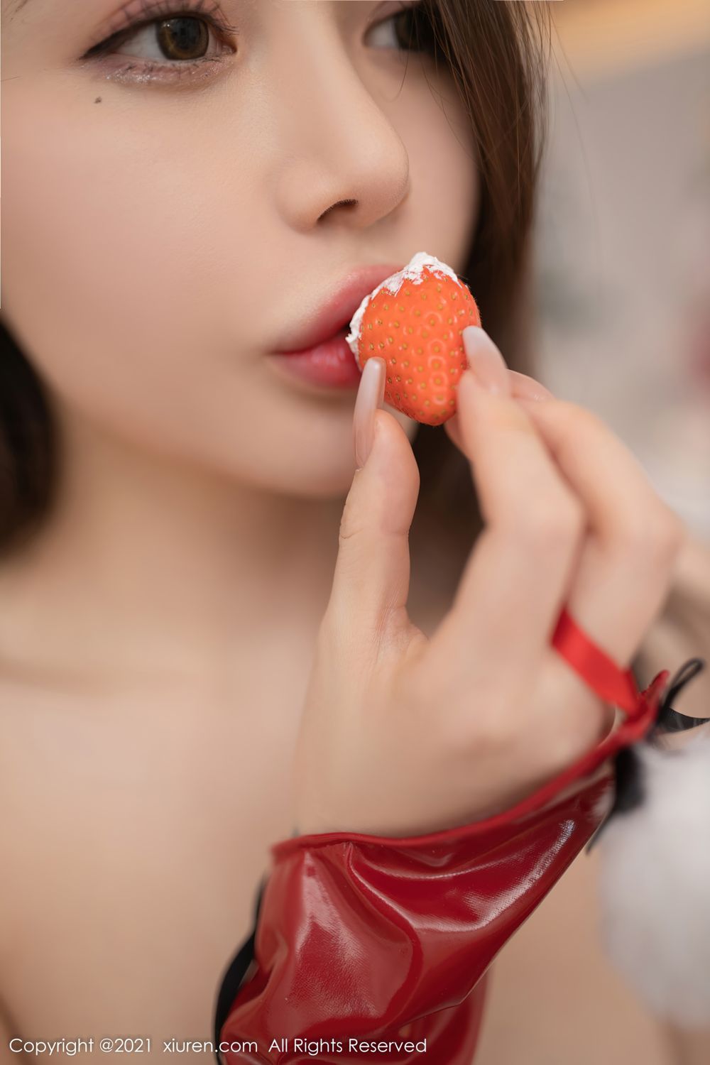 [XiuRen]高清写真图 2021.12.24 No.4383 鱼子酱Fish