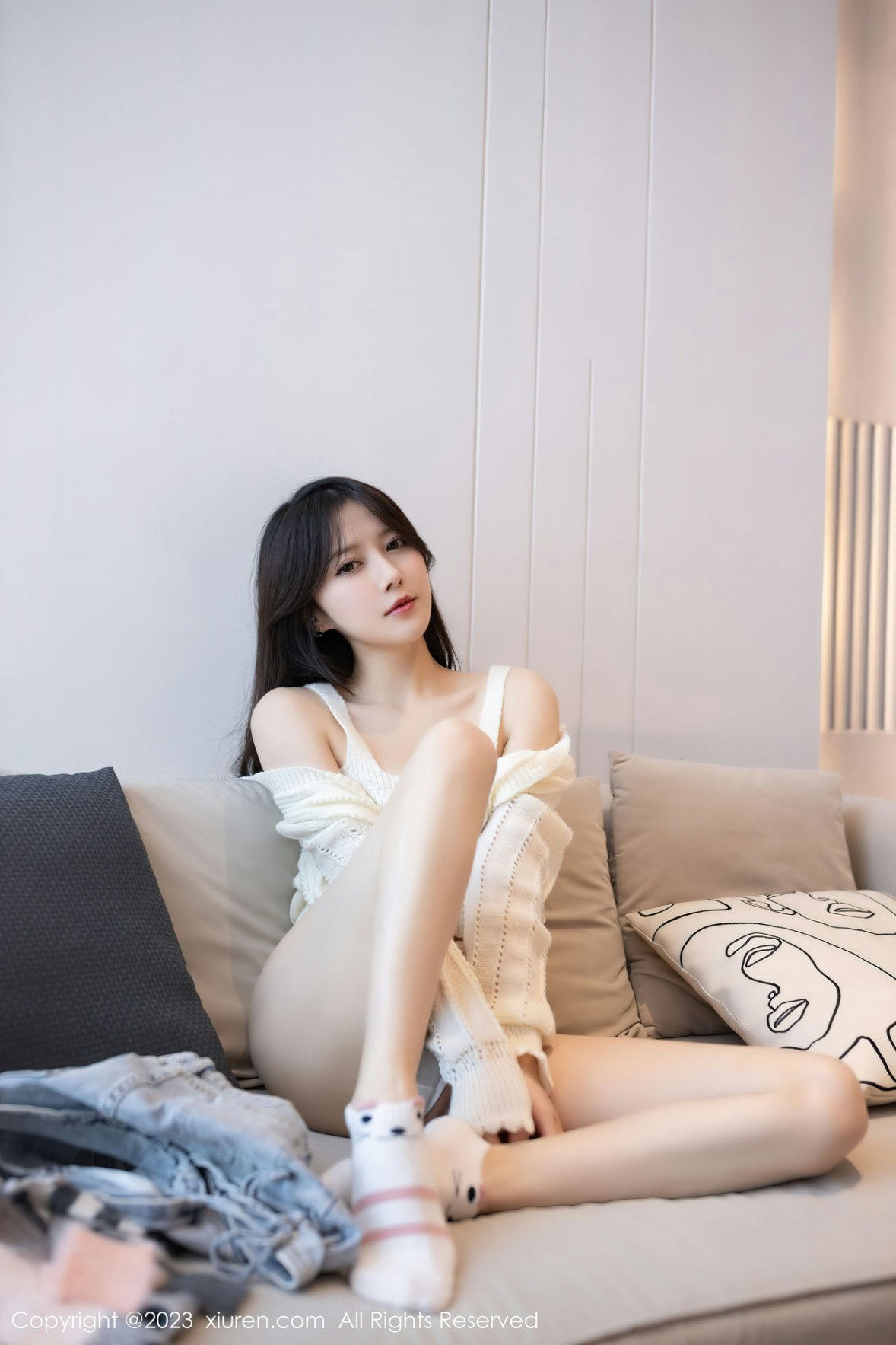 [XiuRen]高清写真图 2023.02.03 No.6216 鱼子酱Fish 牛仔裤美臀