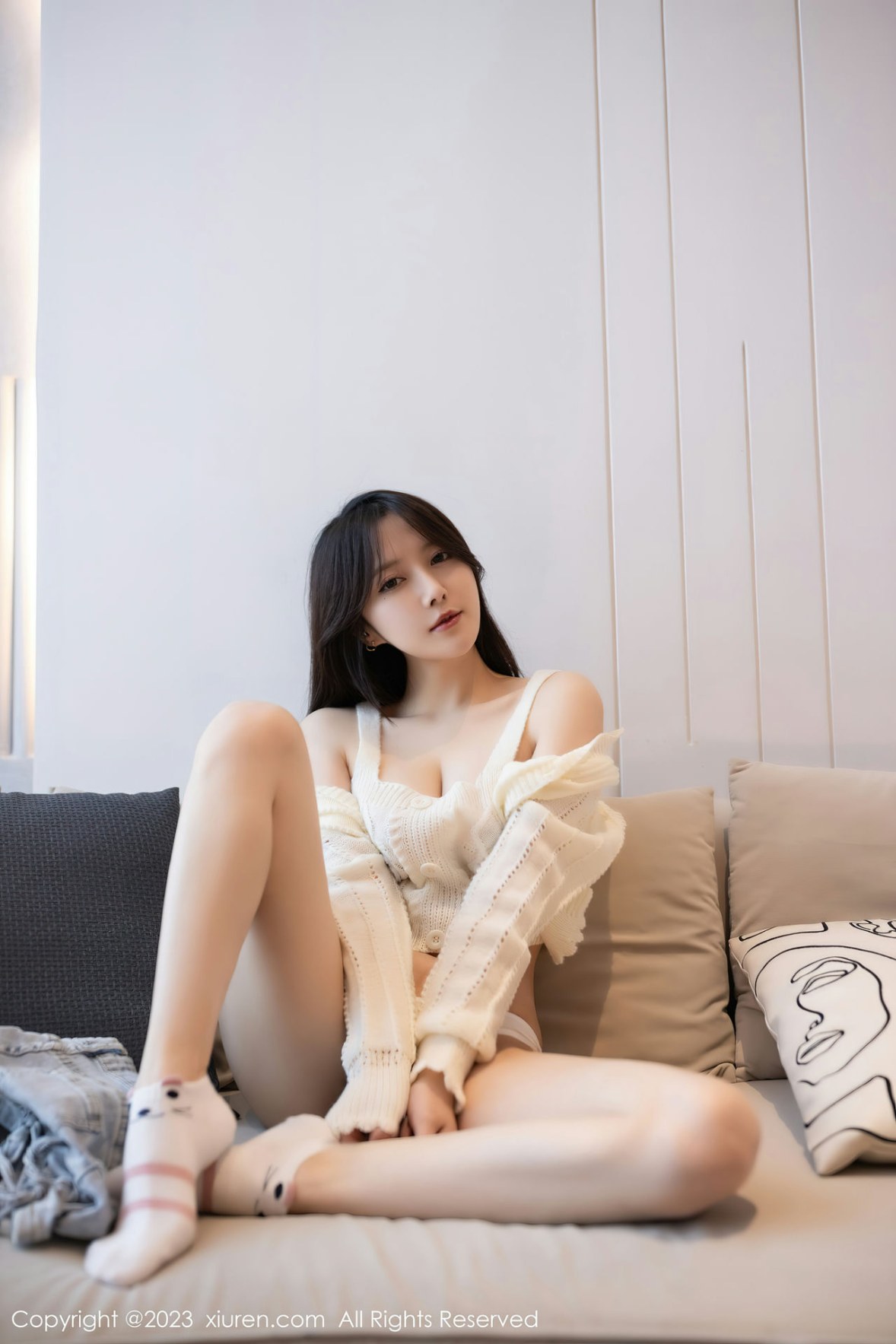 [XiuRen]高清写真图 2023.02.03 No.6216 鱼子酱Fish 牛仔裤美臀