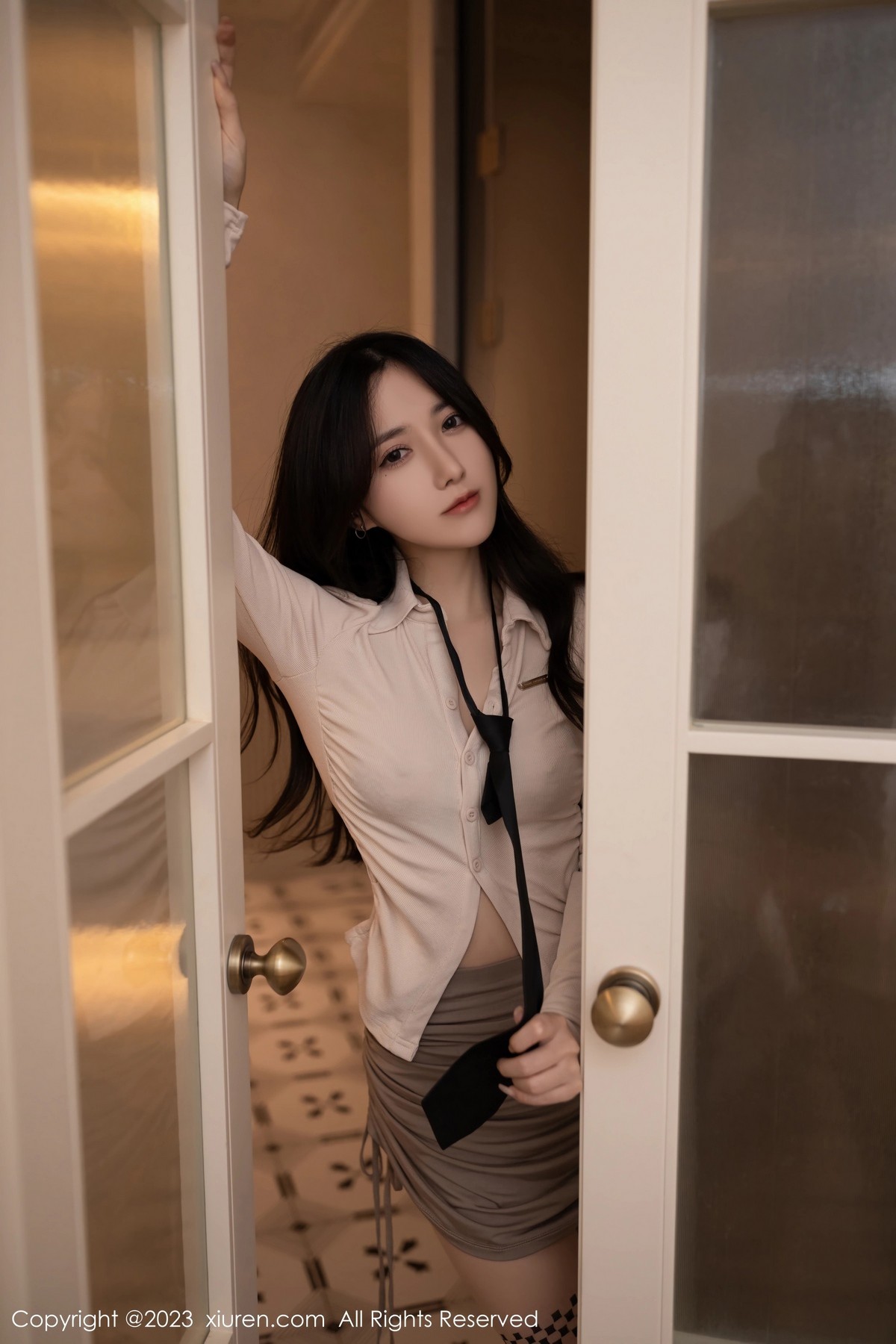 [XiuRen]高清写真图 2023.03.24 No.6472 鱼子酱Fish 丝袜美腿