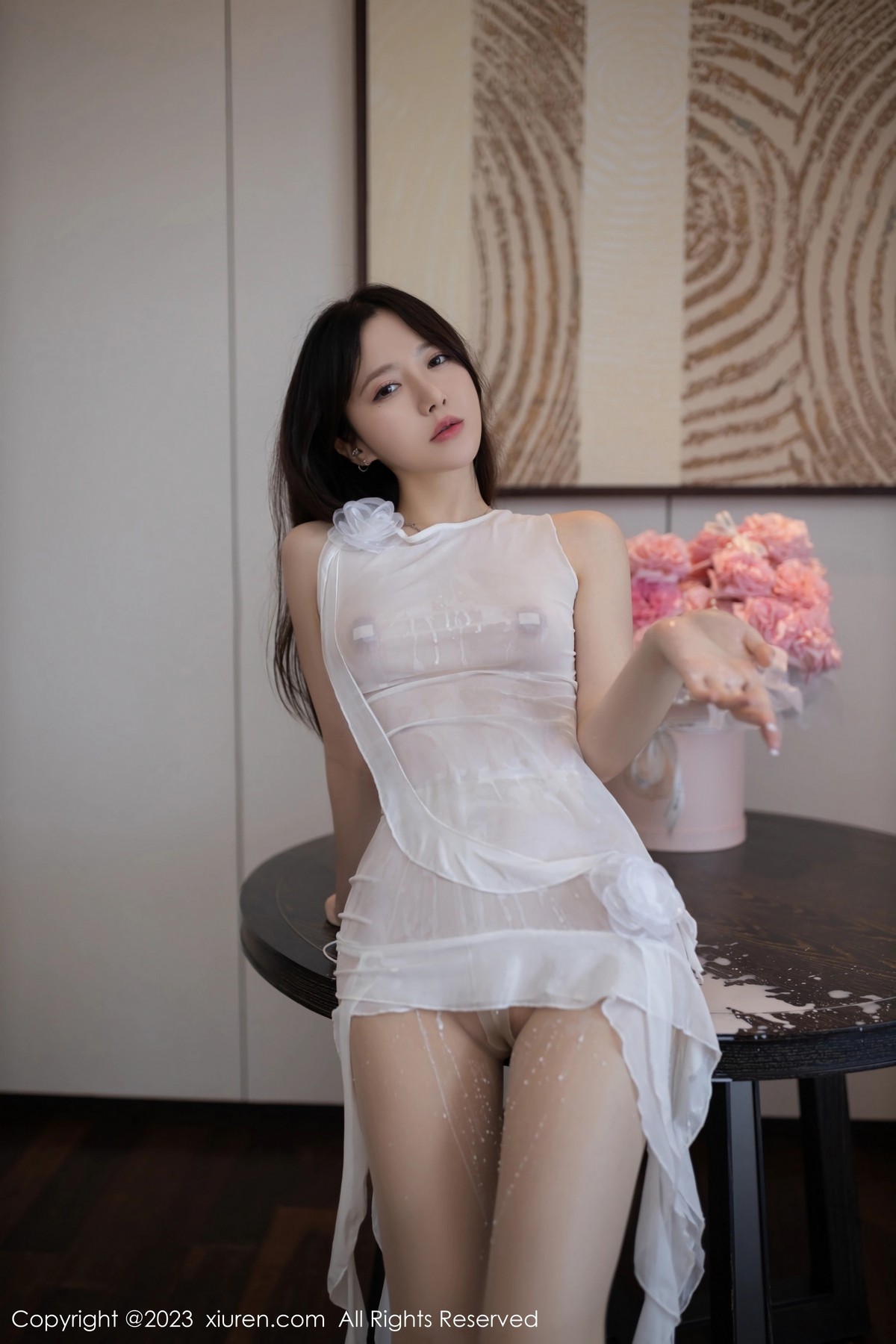 [XiuRen]高清写真图 2023.03.31 No.6512 鱼子酱Fish 美腿丝袜