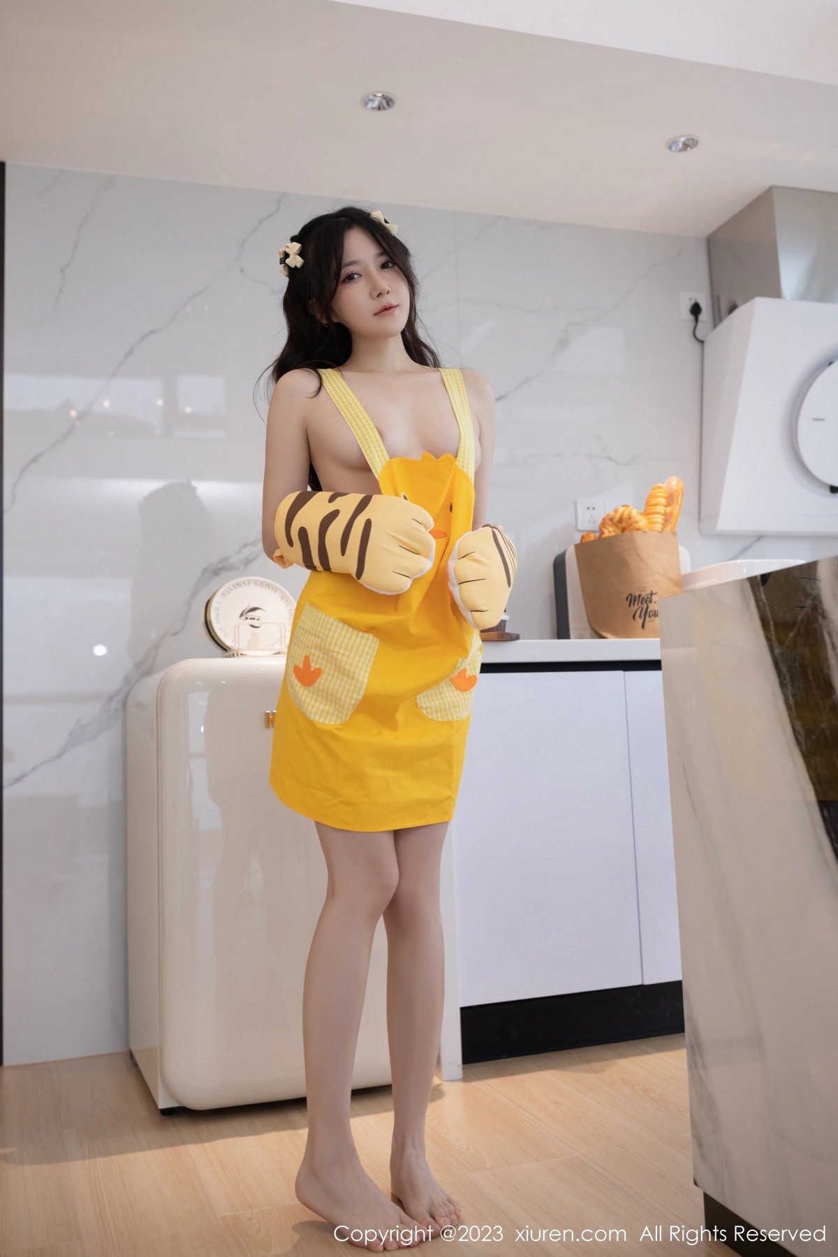 [XiuRen]高清写真图 2023.04.21 No.6615 鱼子酱Fish 清爽美腿