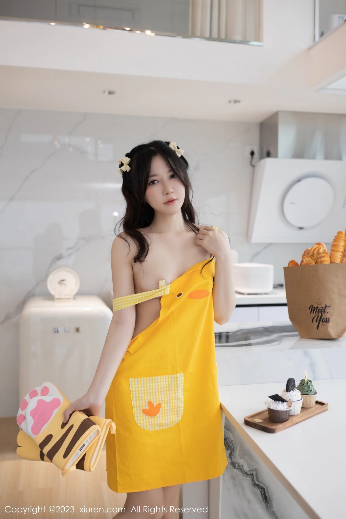 [XiuRen]高清写真图 2023.04.21 No.6615 鱼子酱Fish 清爽美腿