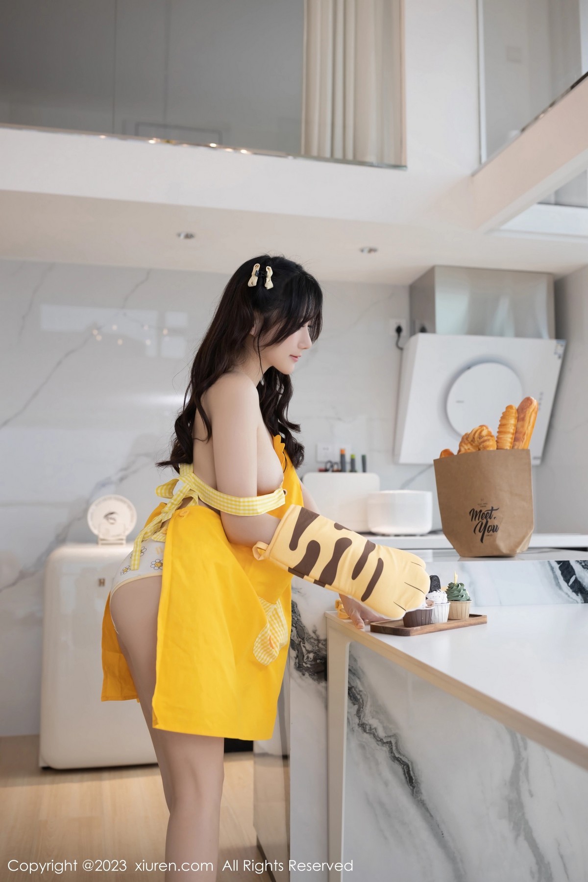 [XiuRen]高清写真图 2023.04.21 No.6615 鱼子酱Fish 清爽美腿