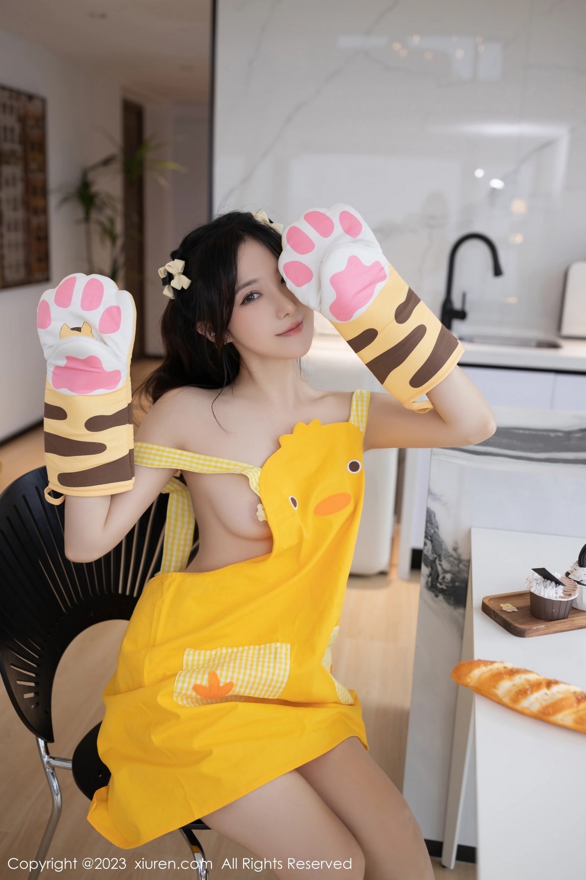 [XiuRen]高清写真图 2023.04.21 No.6615 鱼子酱Fish 清爽美腿