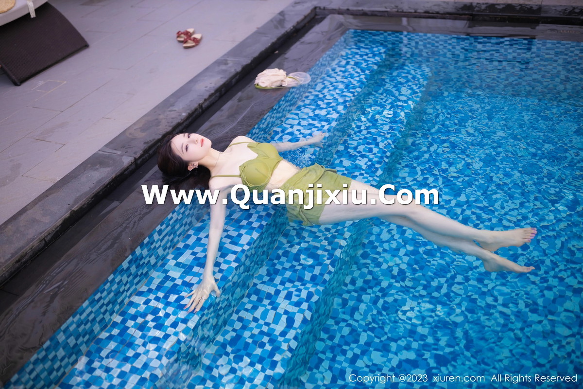 [XiuRen]高清写真图 2023.08.04 No.7189 鱼子酱Fish 户外美腿