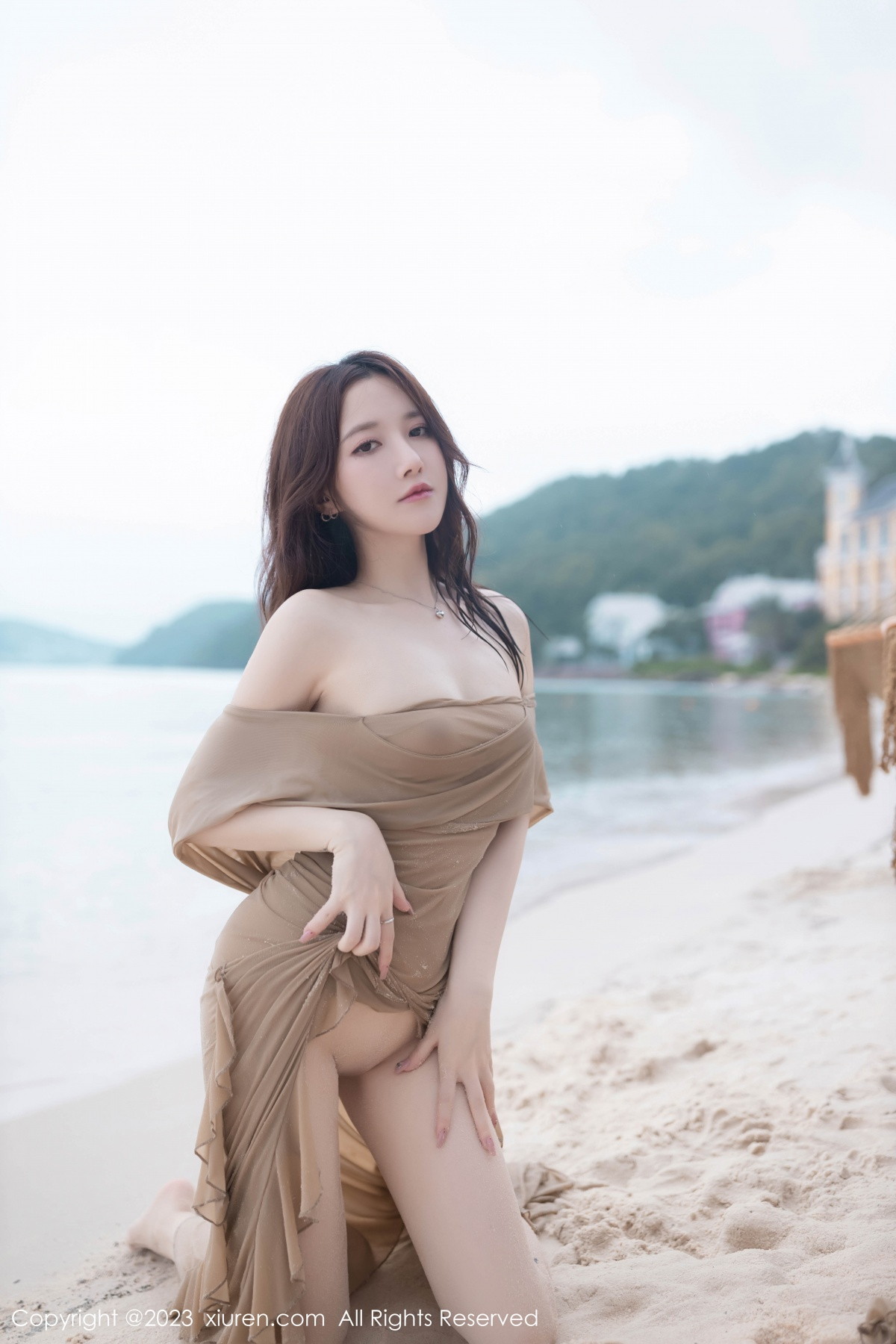 [XiuRen]高清写真图 2023.08.25 No.7288 鱼子酱Fish 沙滩美腿