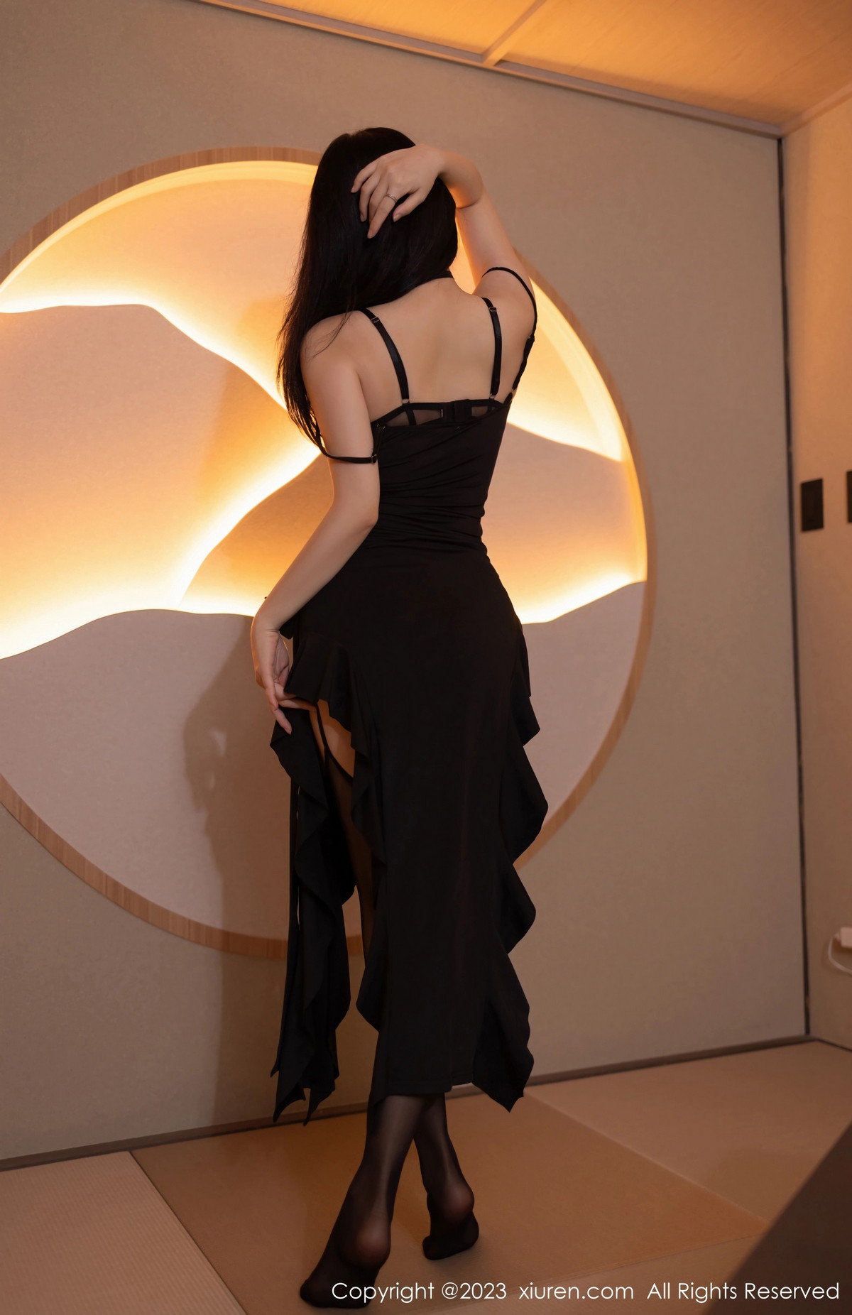 [XiuRen]高清写真图 2023.09.28 No.7460 鱼子酱Fish 黑丝美腿