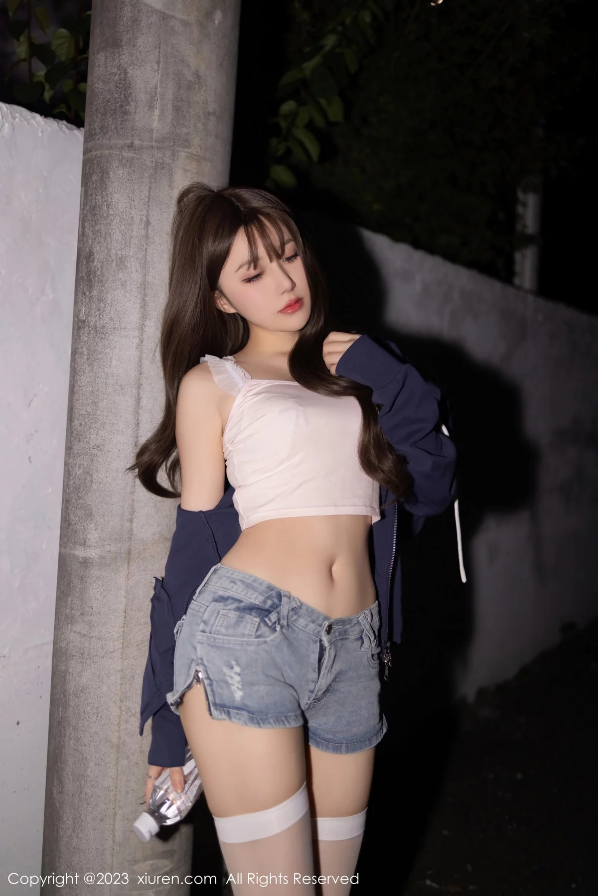 [XiuRen]高清写真图 2023.12.15 No.7817 鱼子酱Fish 丝袜美腿