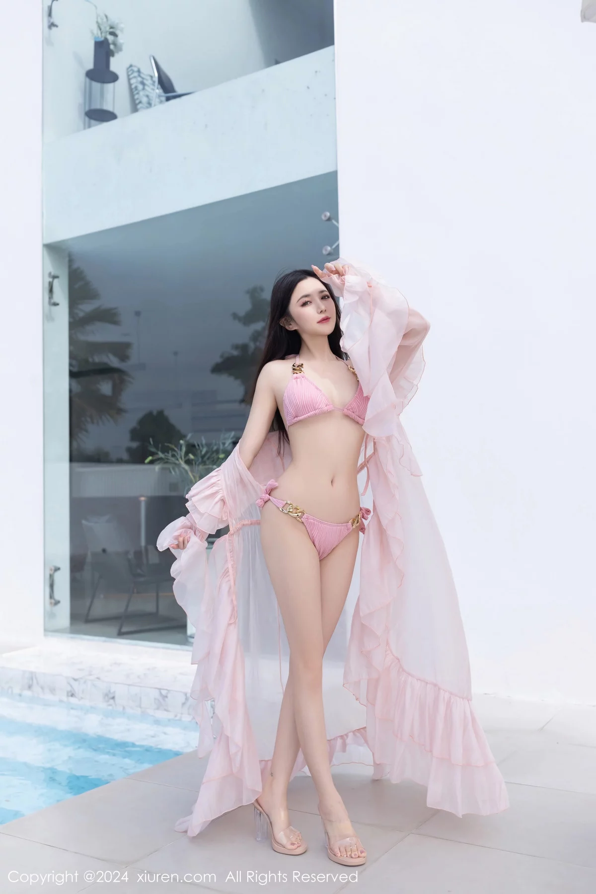 [XiuRen]高清写真图 2024.01.05 No.7920 鱼子酱Fish 比基尼美腿