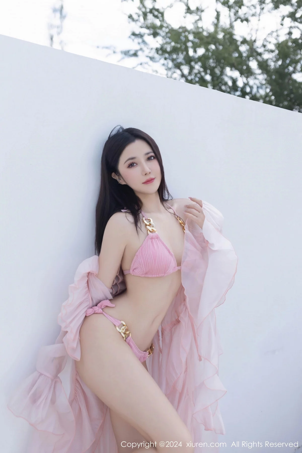 [XiuRen]高清写真图 2024.01.05 No.7920 鱼子酱Fish 比基尼美腿