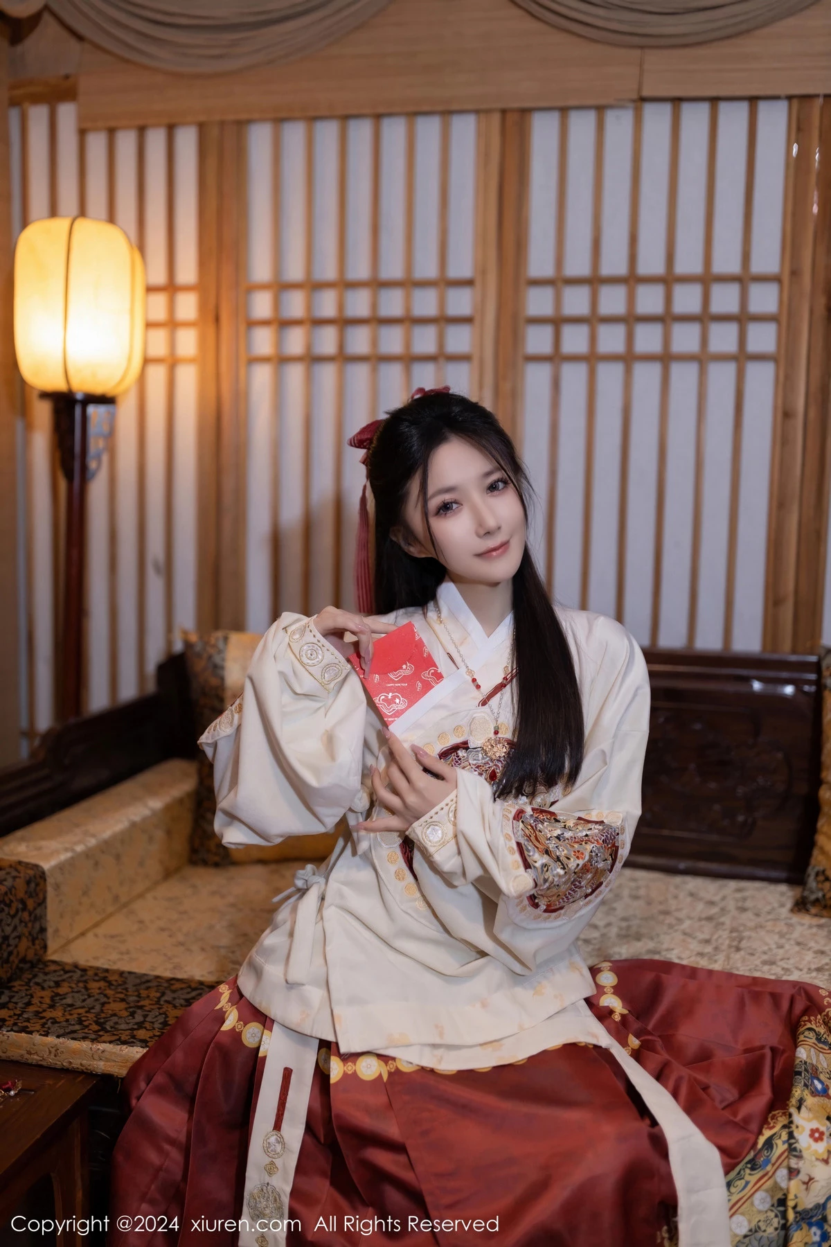 [XiuRen]高清写真图 2024.02.08 No.8095 鱼子酱Fish 美腿妩媚