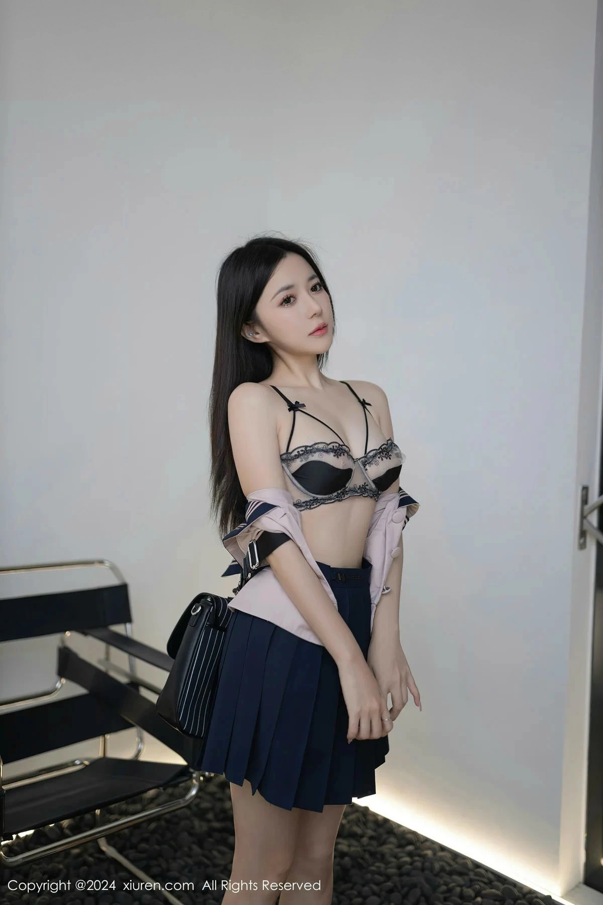 [XiuRen]高清写真图 2024.03.15 No.8244 鱼子酱Fish 丝袜美腿