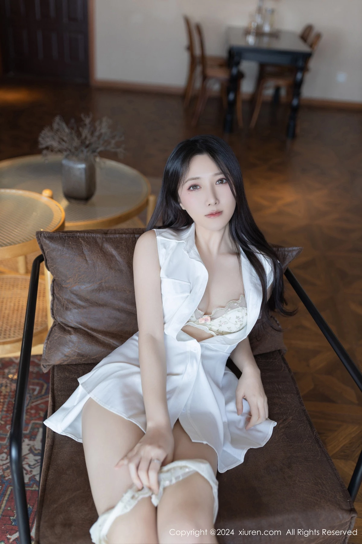 [XiuRen]高清写真图 2024.03.29 No.8315 鱼子酱Fish 丝袜美腿