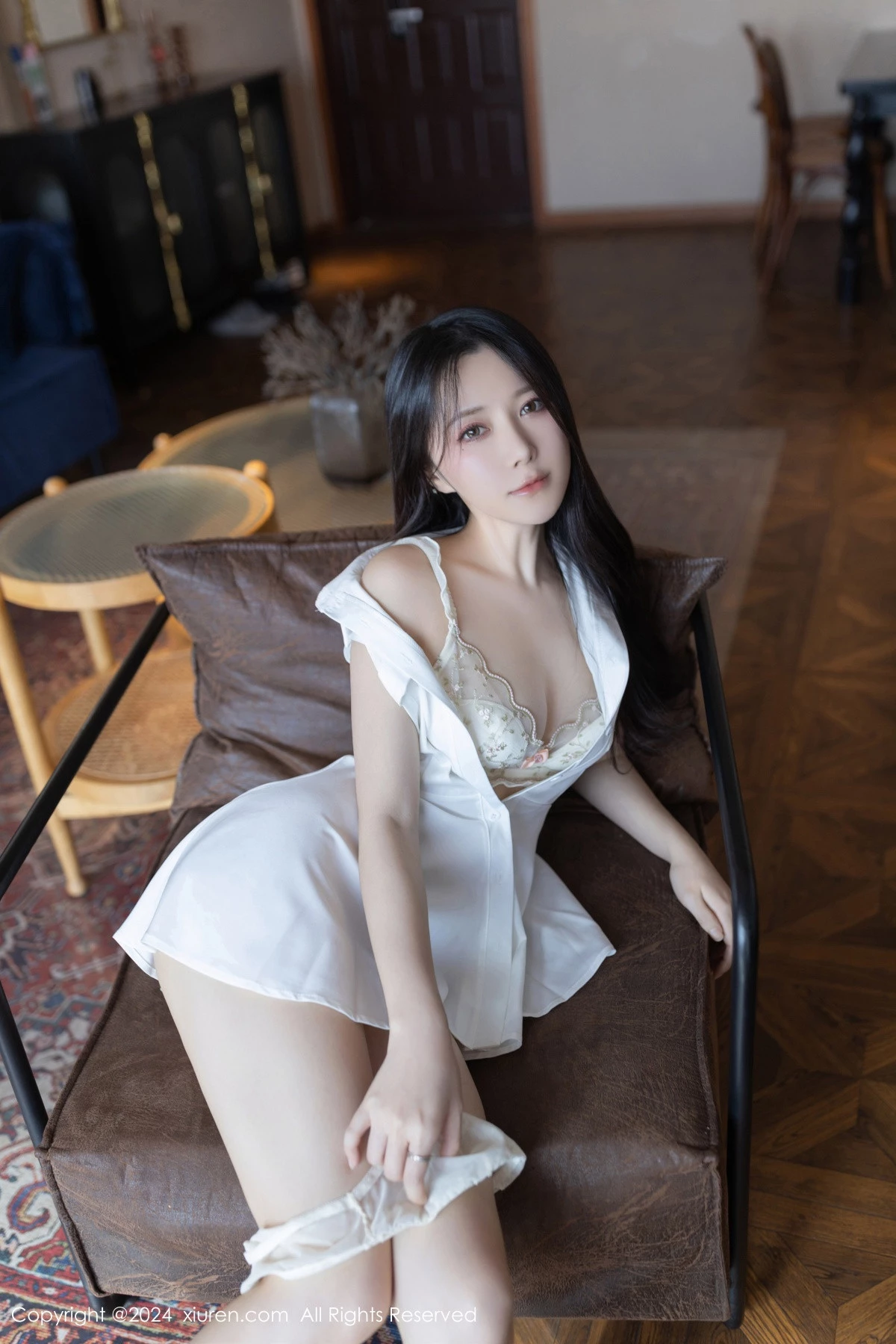 [XiuRen]高清写真图 2024.03.29 No.8315 鱼子酱Fish 丝袜美腿