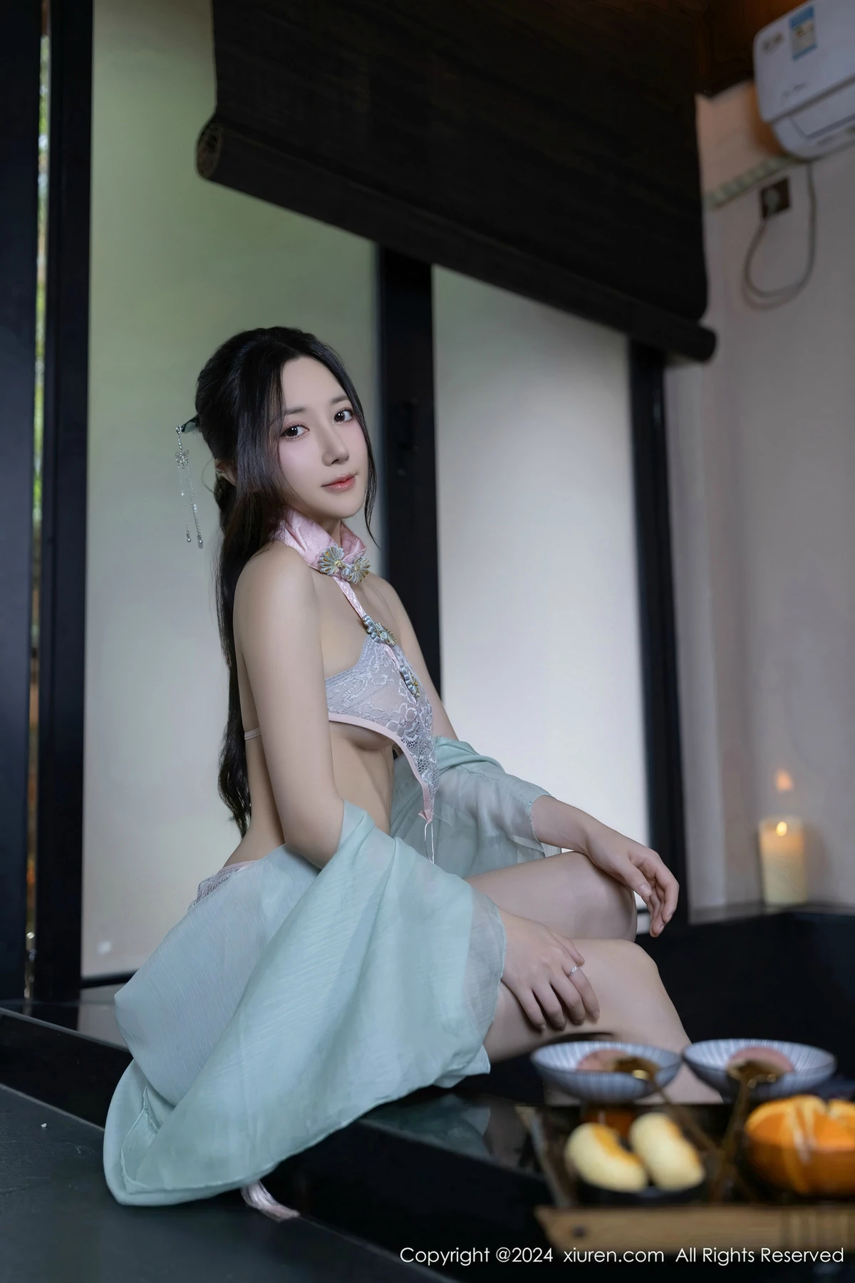 [XiuRen]高清写真图 2024.04.19 No.8428 鱼子酱Fish 美腿性感