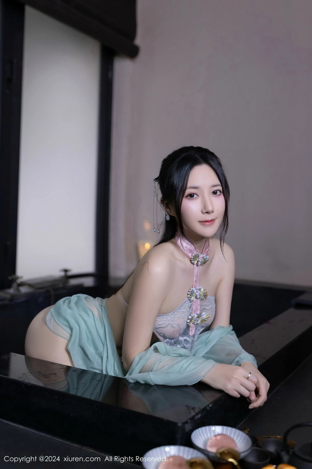 [XiuRen]高清写真图 2024.04.19 No.8428 鱼子酱Fish 美腿性感