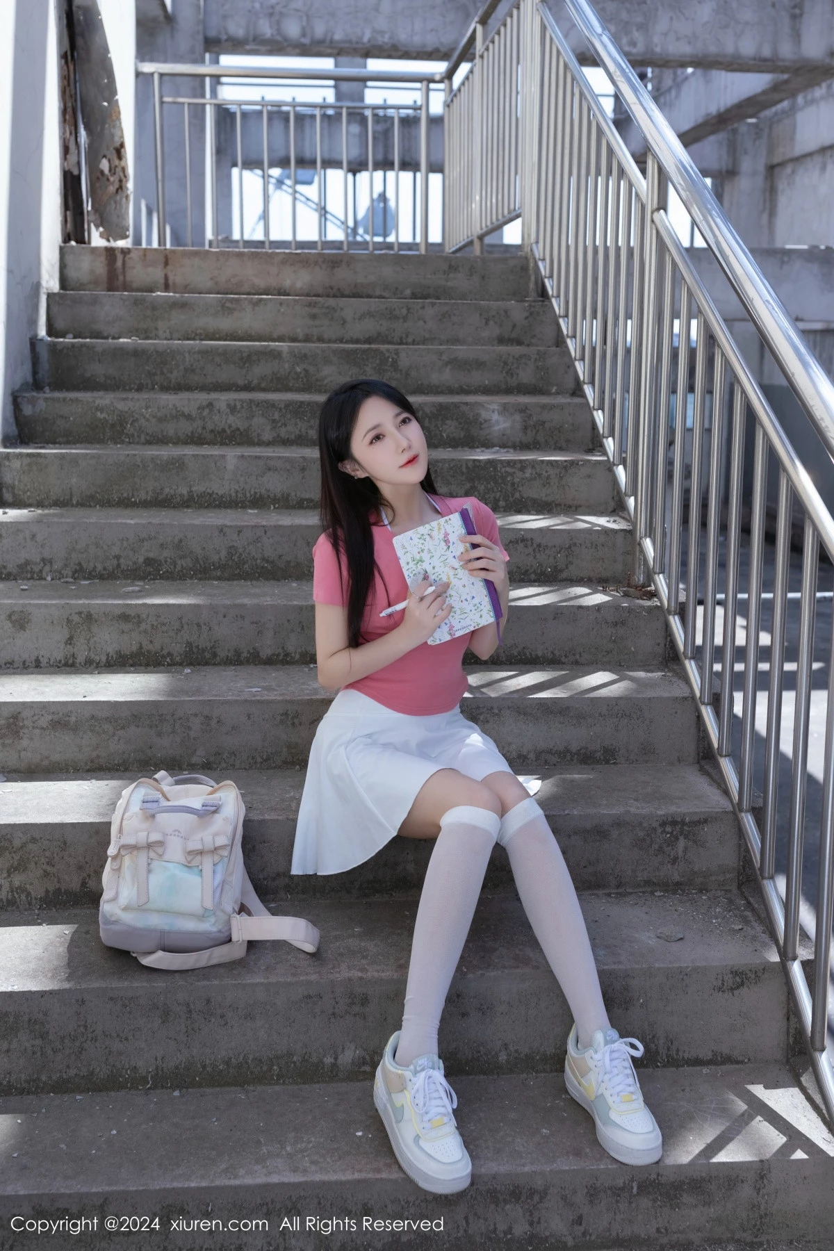 [XiuRen]高清写真图 2024.04.26 No.8457 鱼子酱Fish 天台少女