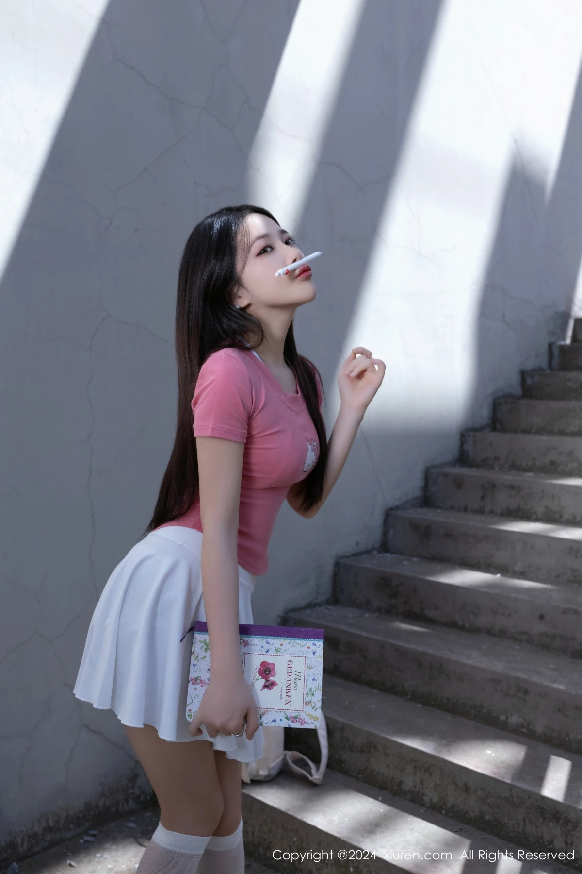 [XiuRen]高清写真图 2024.04.26 No.8457 鱼子酱Fish 天台少女