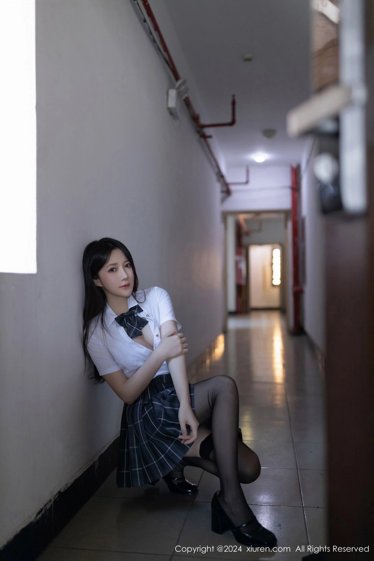 [XiuRen]高清写真图 2024.05.10 No.8516 鱼子酱Fish 黑丝美腿