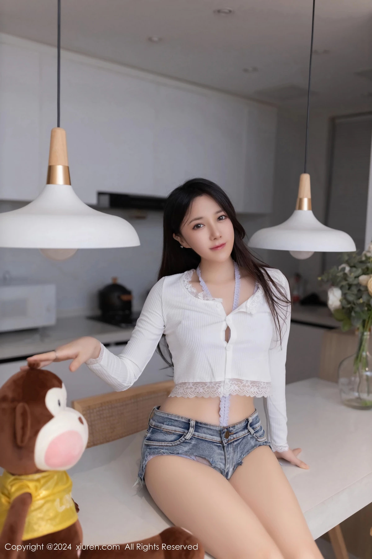 [XiuRen]高清写真图 2024.05.31 No.8639 鱼子酱Fish 美腿性感