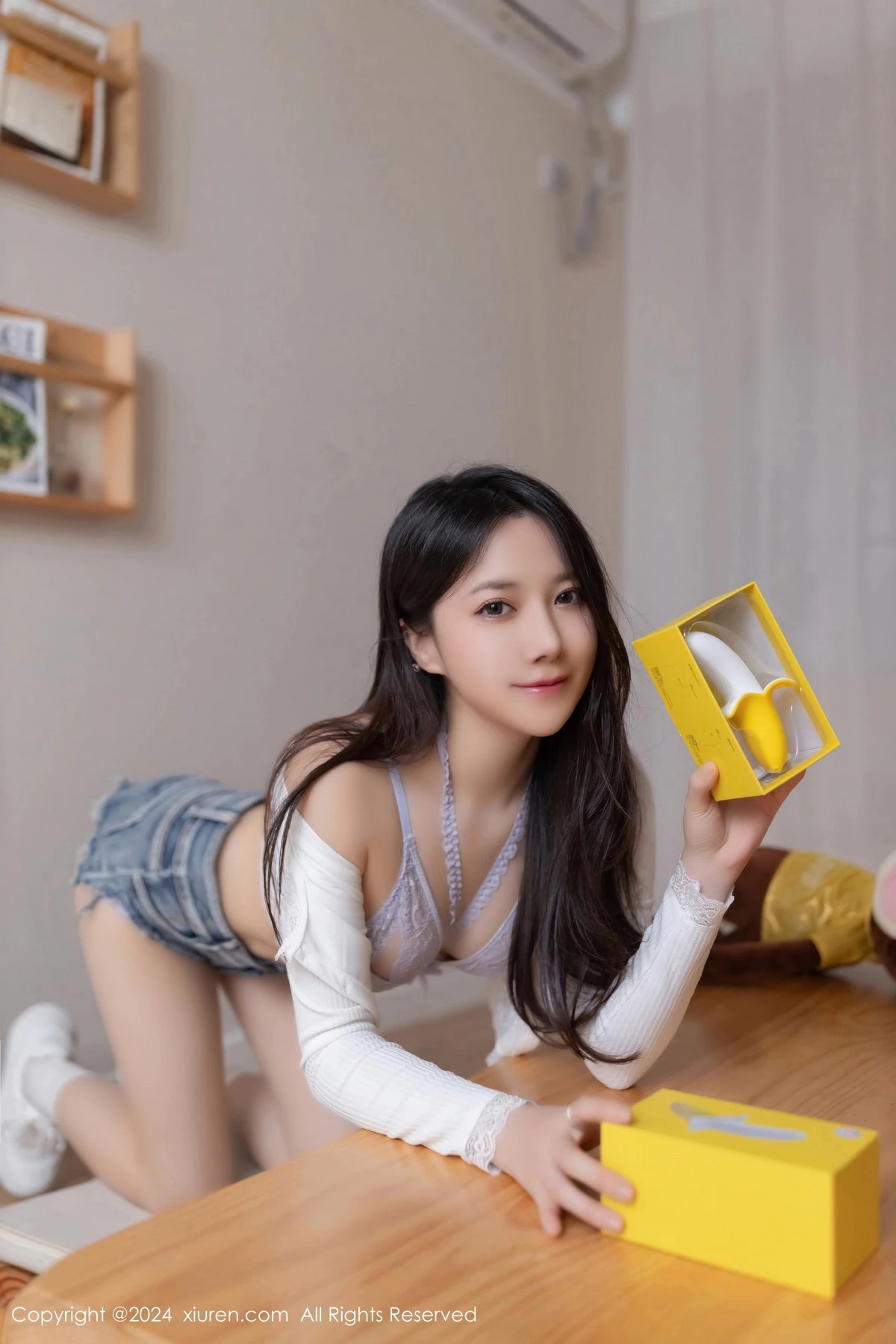 [XiuRen]高清写真图 2024.05.31 No.8639 鱼子酱Fish 美腿性感