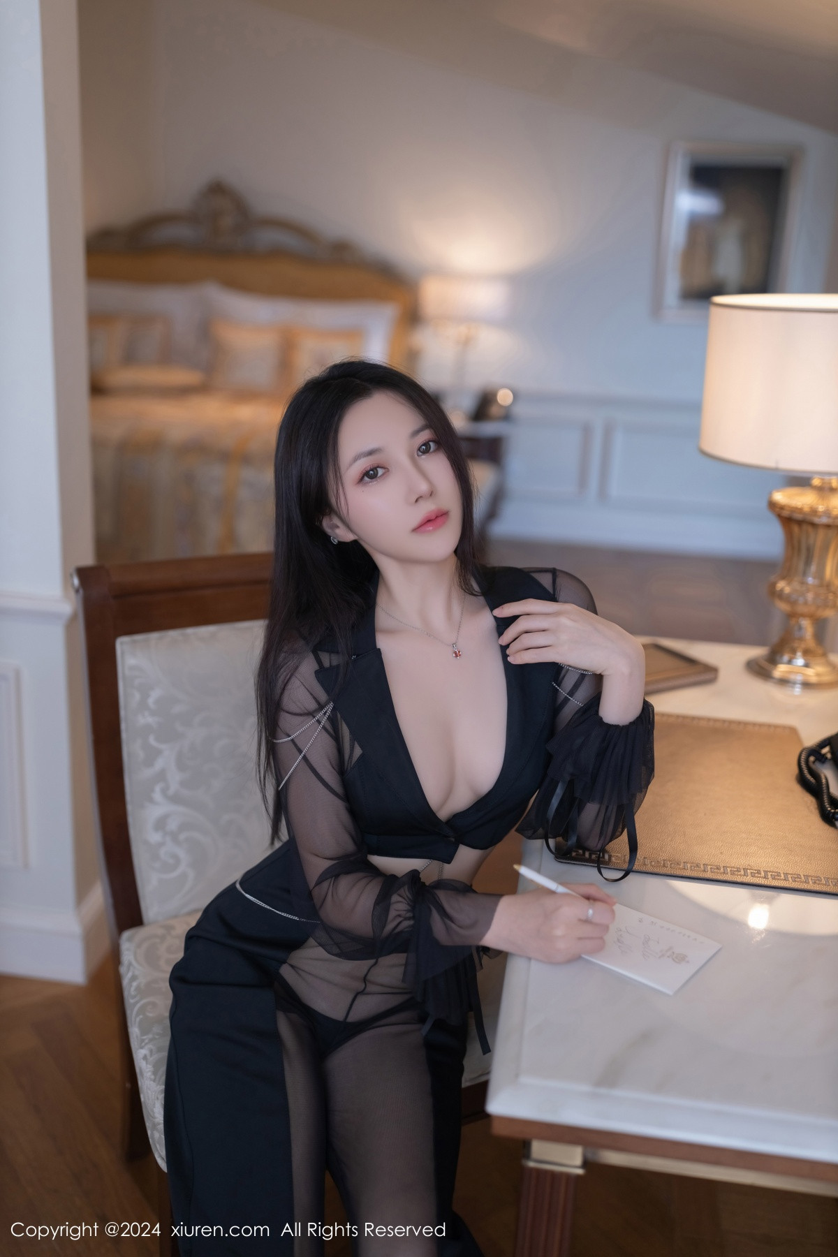 [XiuRen]高清写真图 2024.06.07 No.8675 鱼子酱Fish 性感美腿