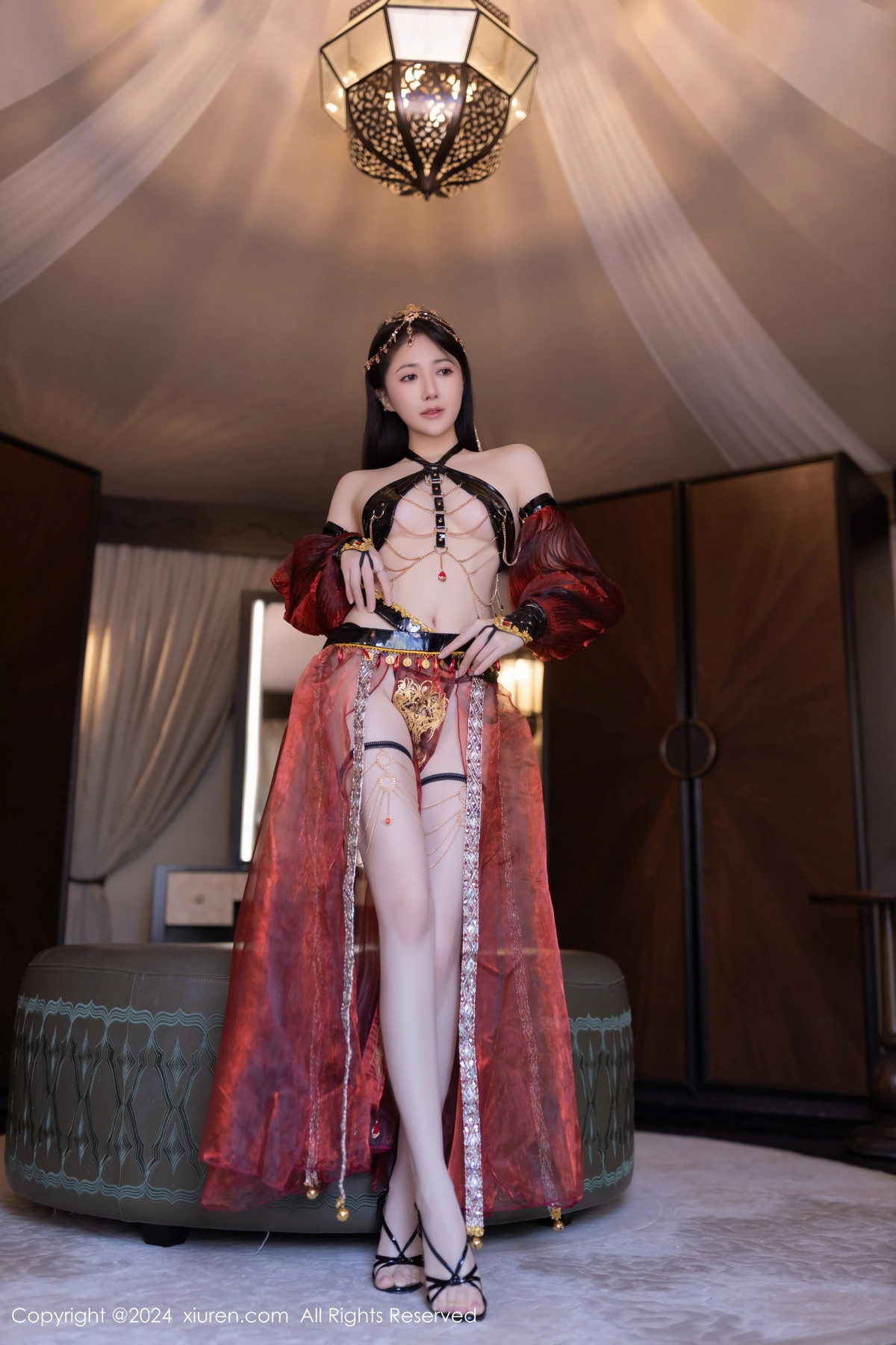 [XiuRen]高清写真图 2024.06.28 No.8778 鱼子酱Fish 舞娘装扮