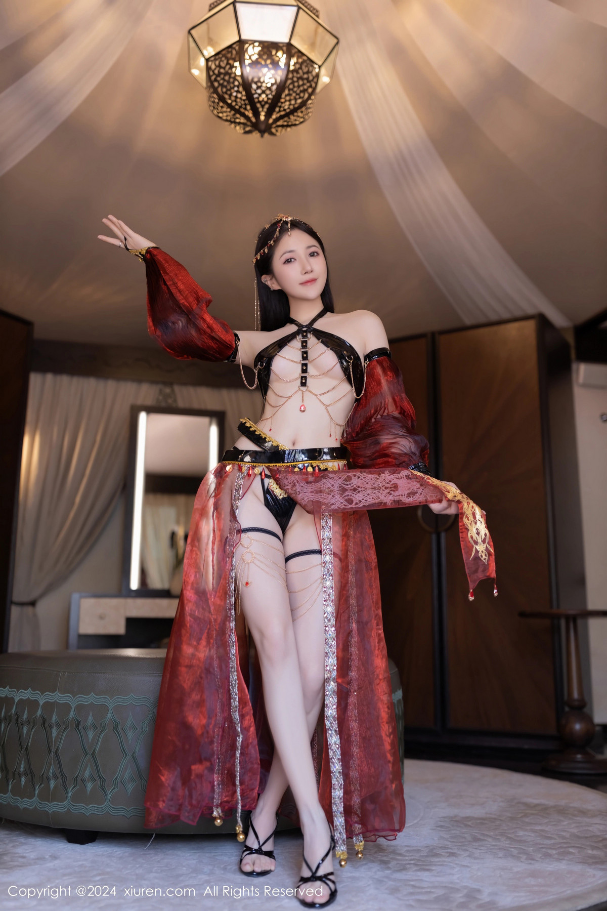 [XiuRen]高清写真图 2024.06.28 No.8778 鱼子酱Fish 舞娘装扮