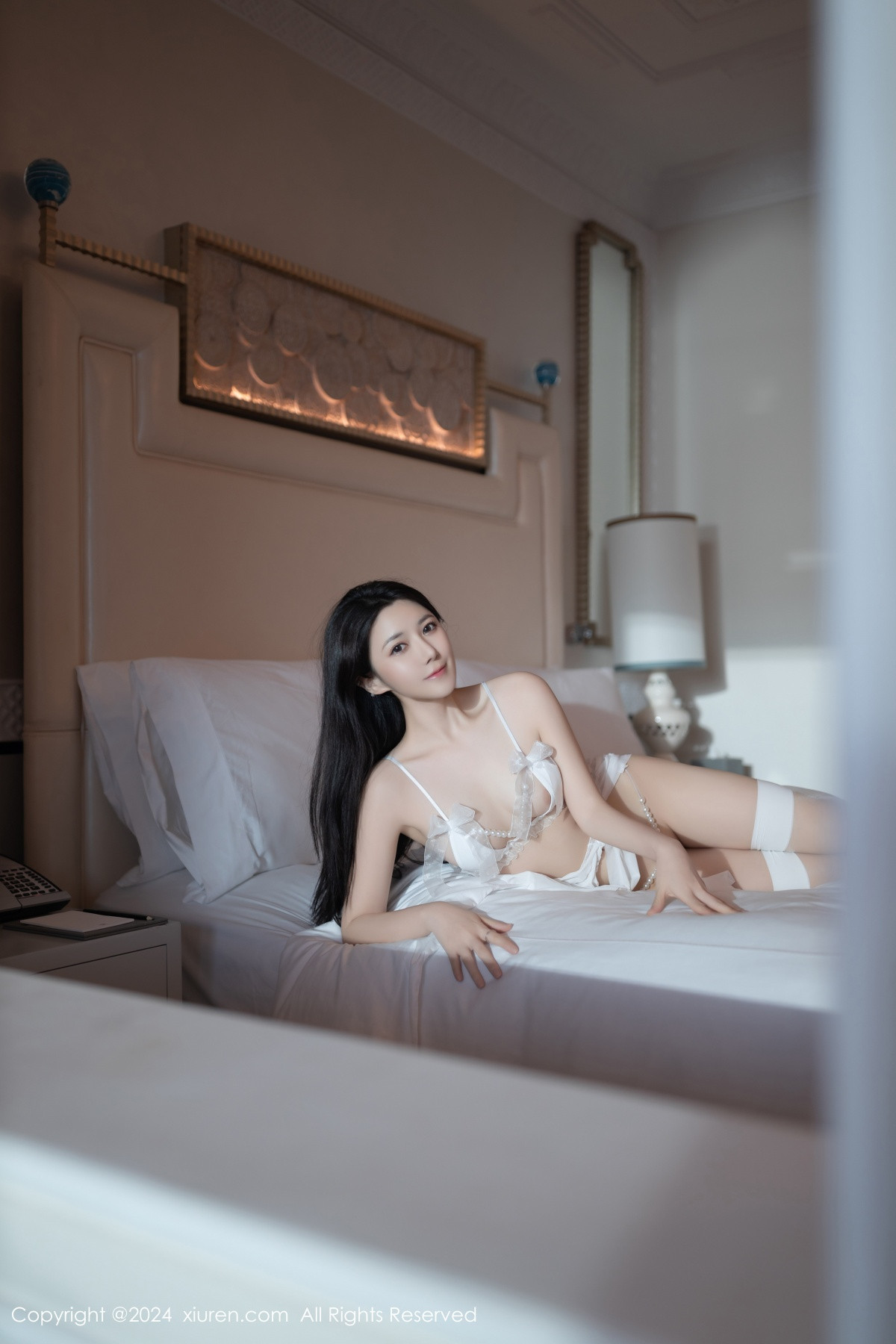 [XiuRen]高清写真图 2024.08.02 No.8962 鱼子酱Fish 丝袜美腿
