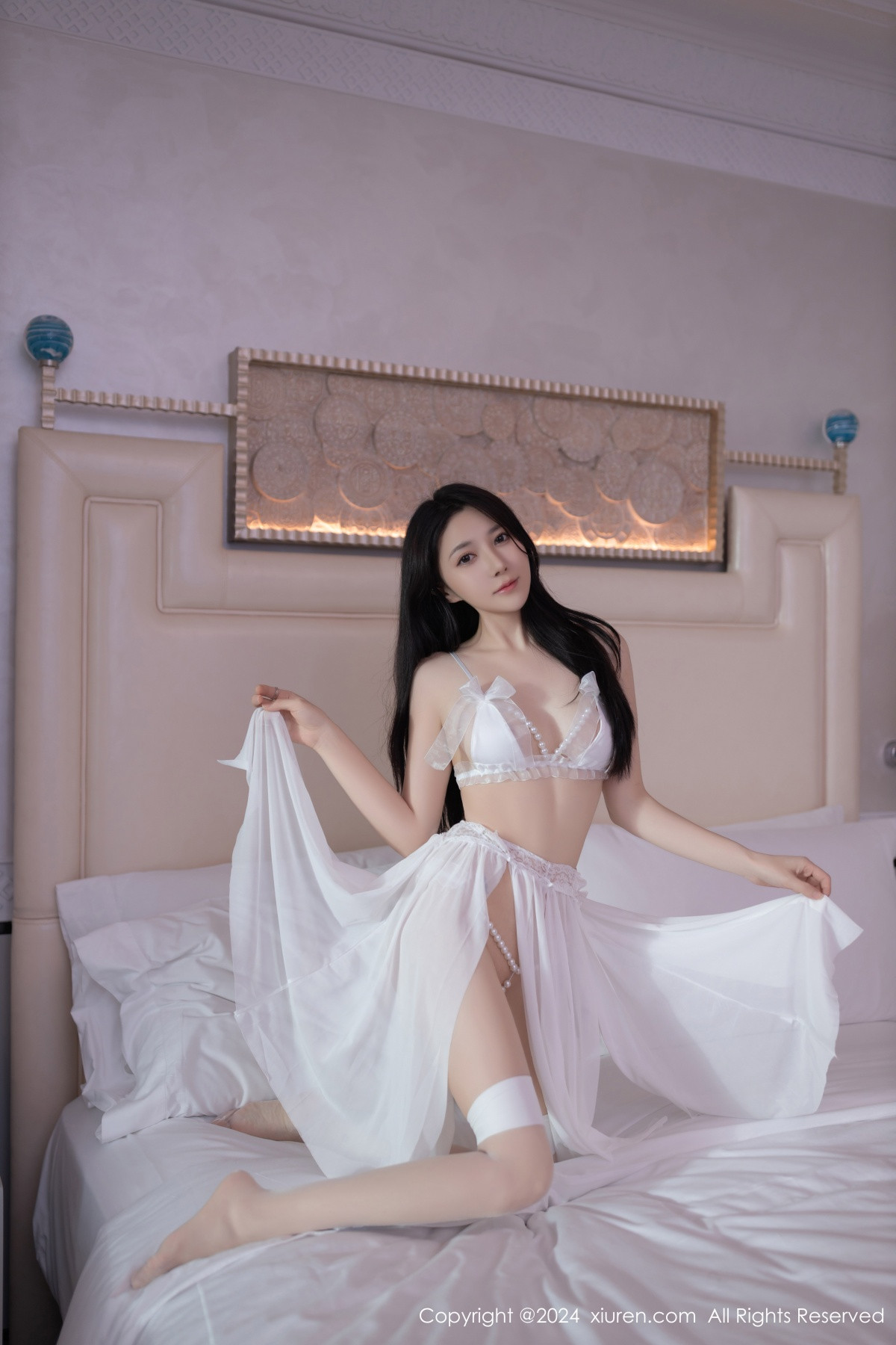 [XiuRen]高清写真图 2024.08.02 No.8962 鱼子酱Fish 丝袜美腿